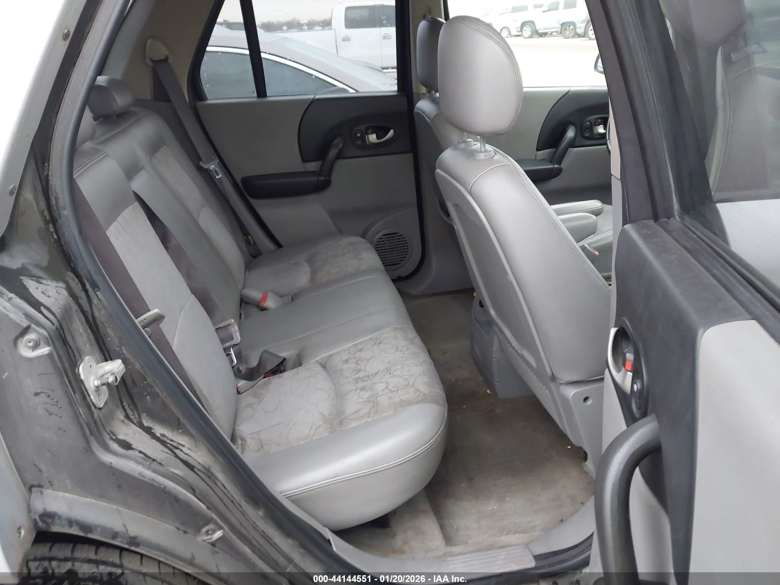 SATURN VUE image 8