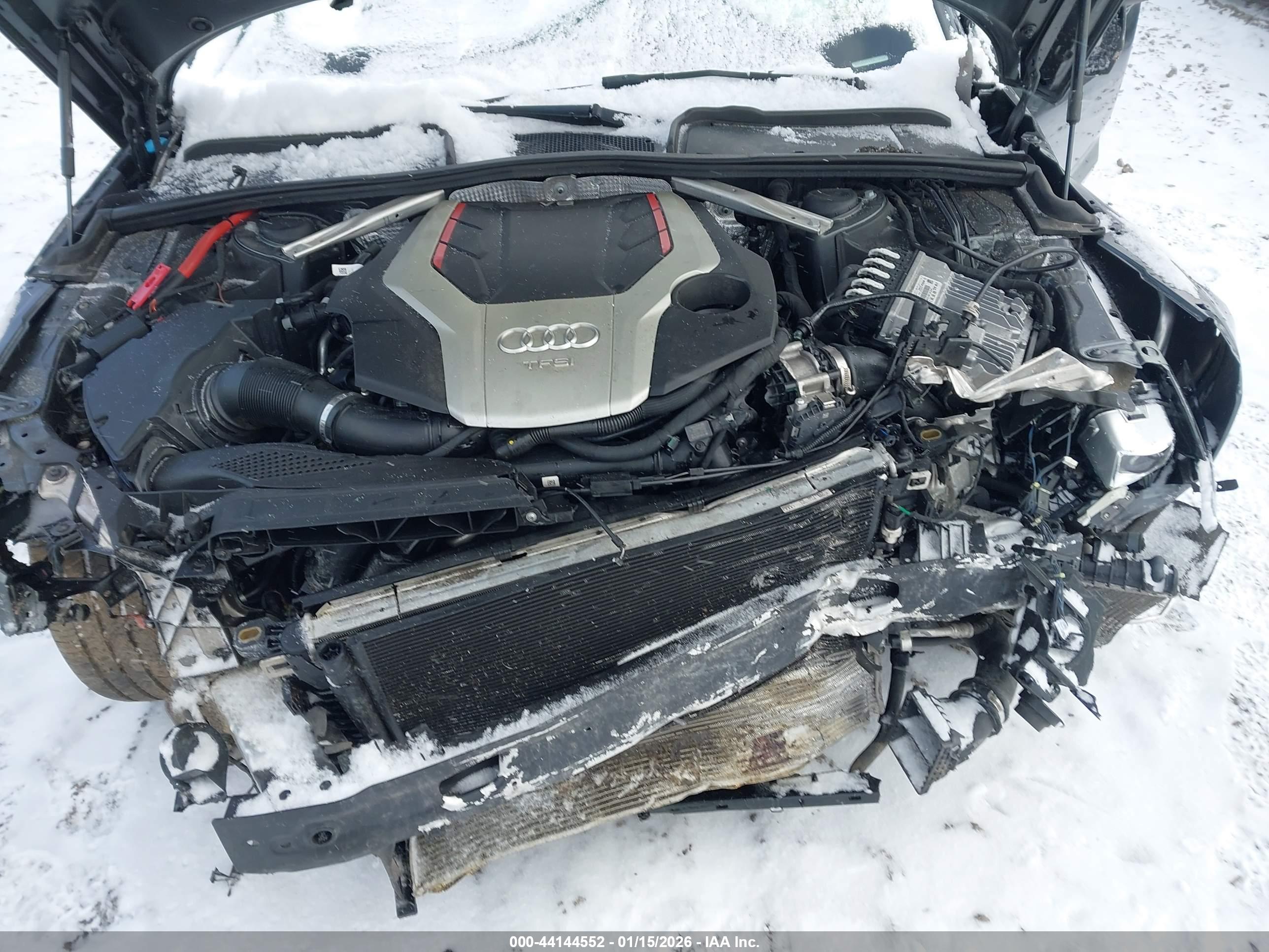 AUDI S4 image 10