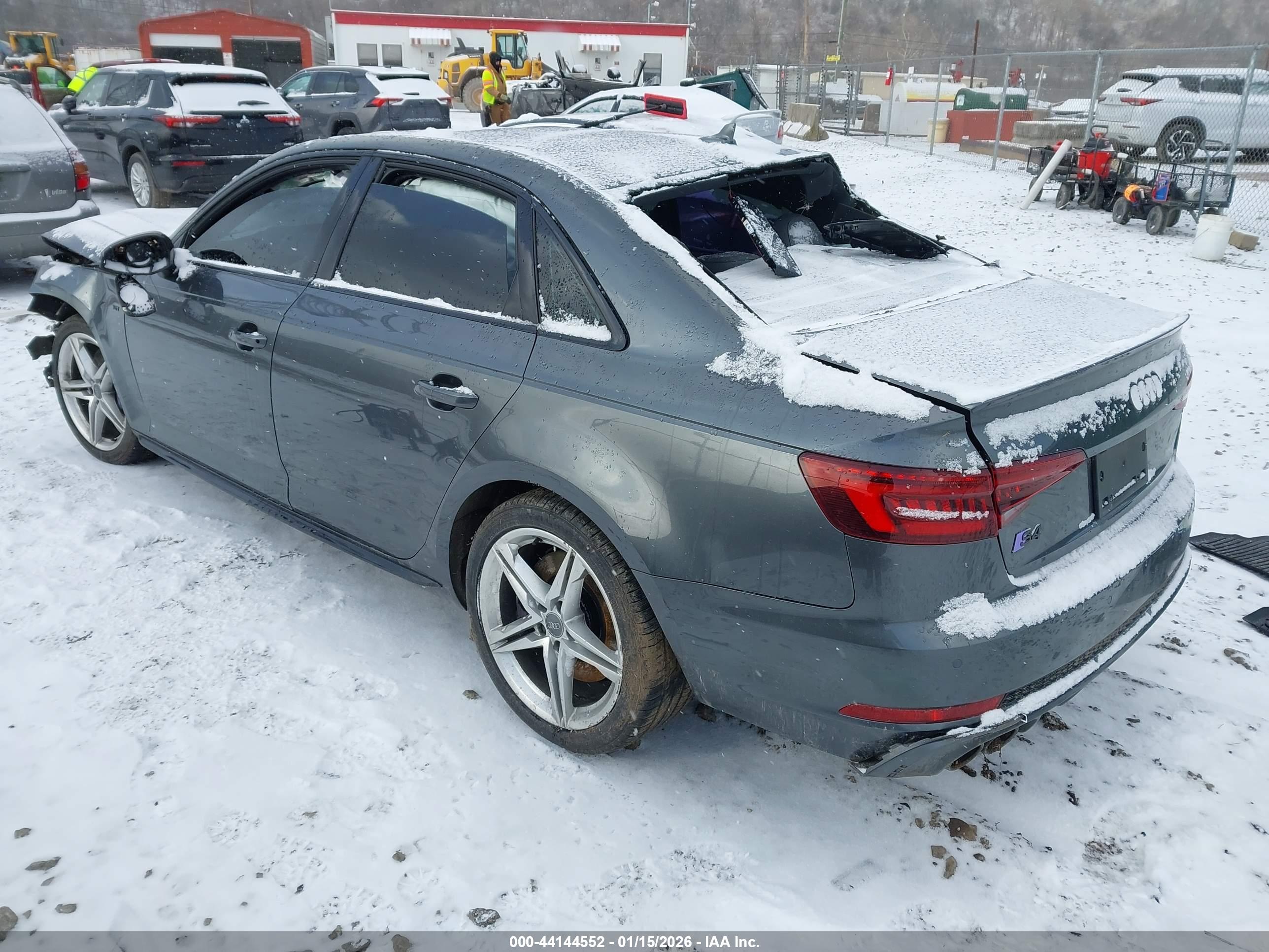 AUDI S4 image 3