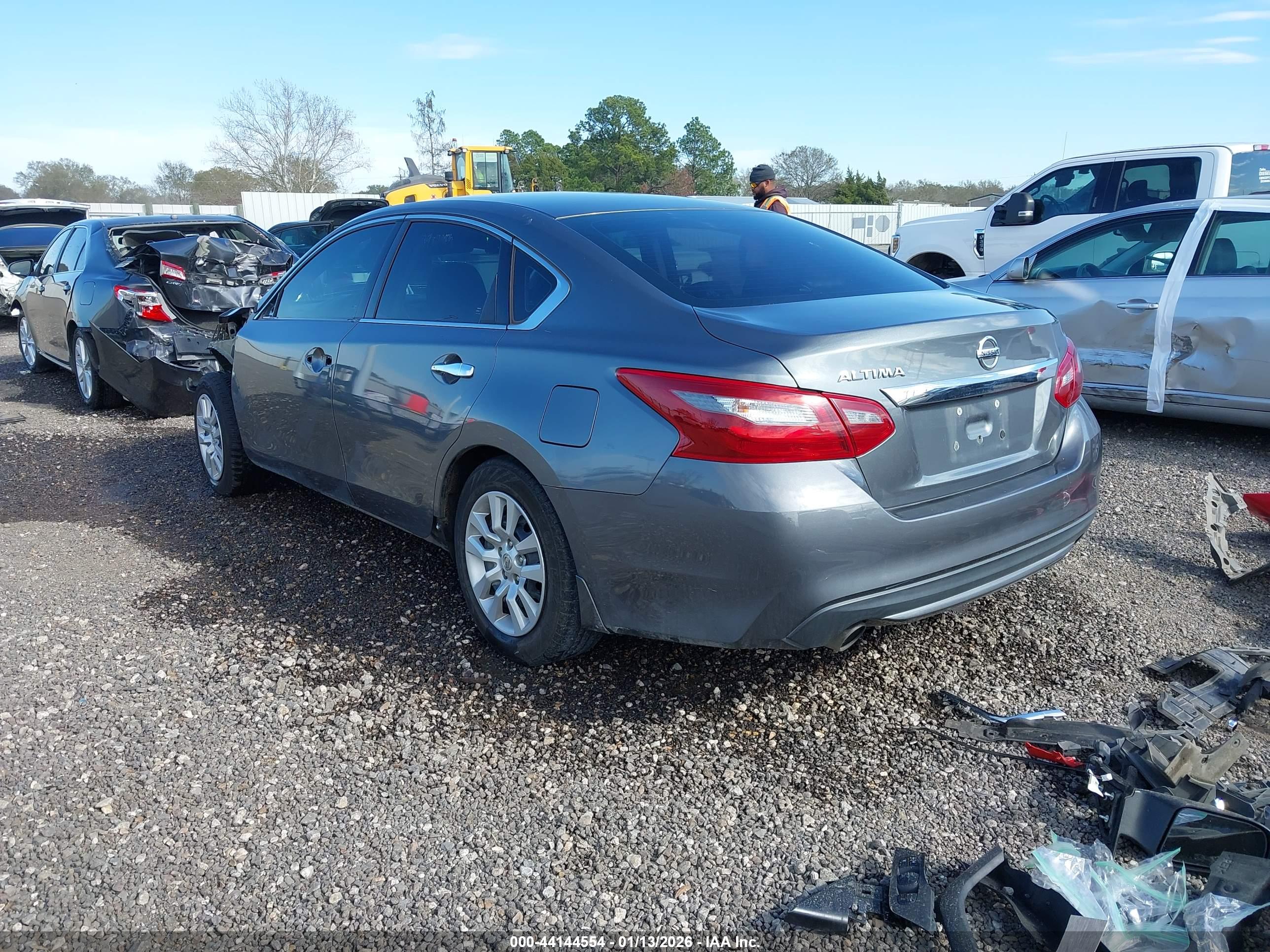 NISSAN ALTIMA image 3