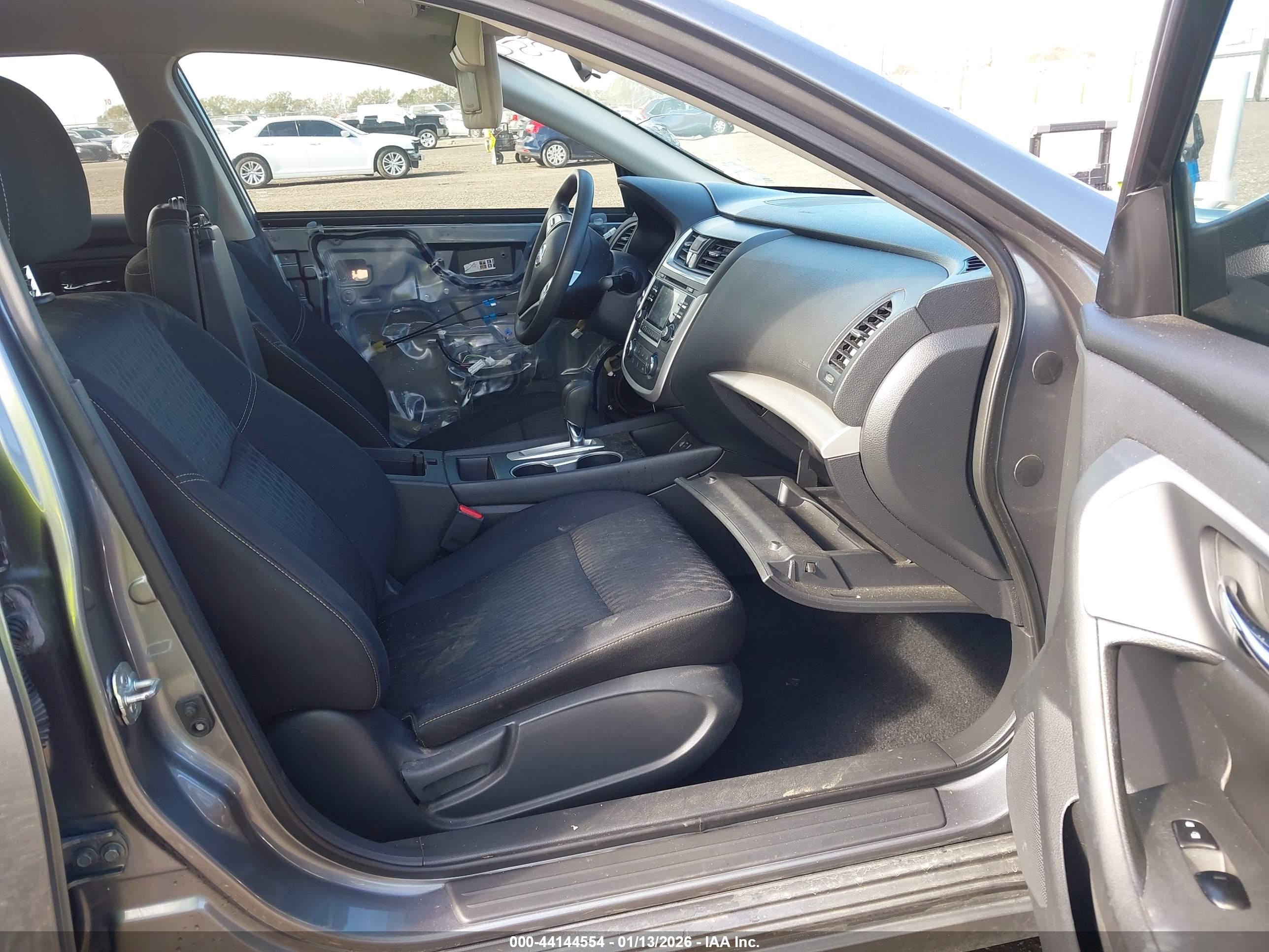 NISSAN ALTIMA image 5