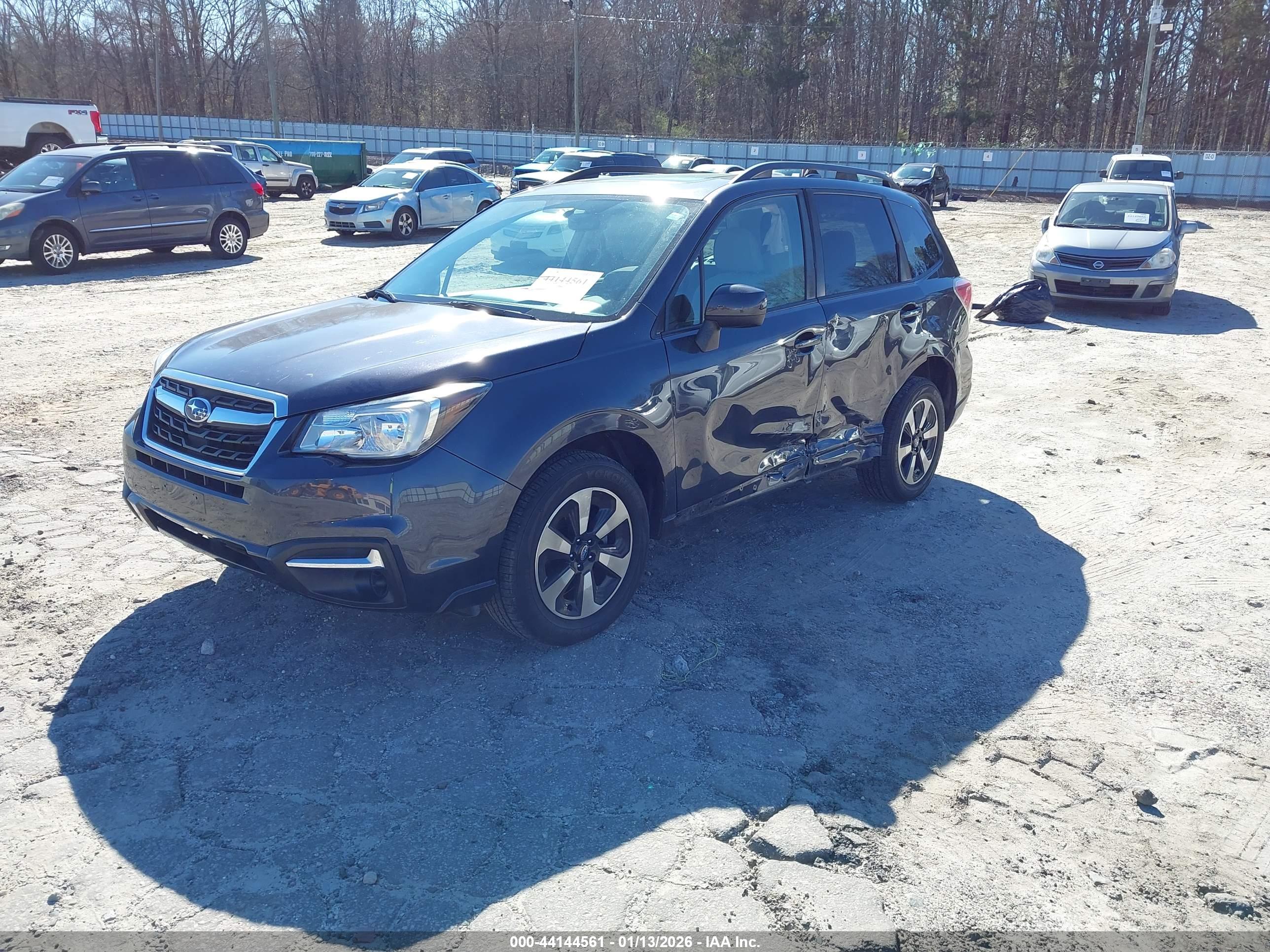 SUBARU FORESTER image 2