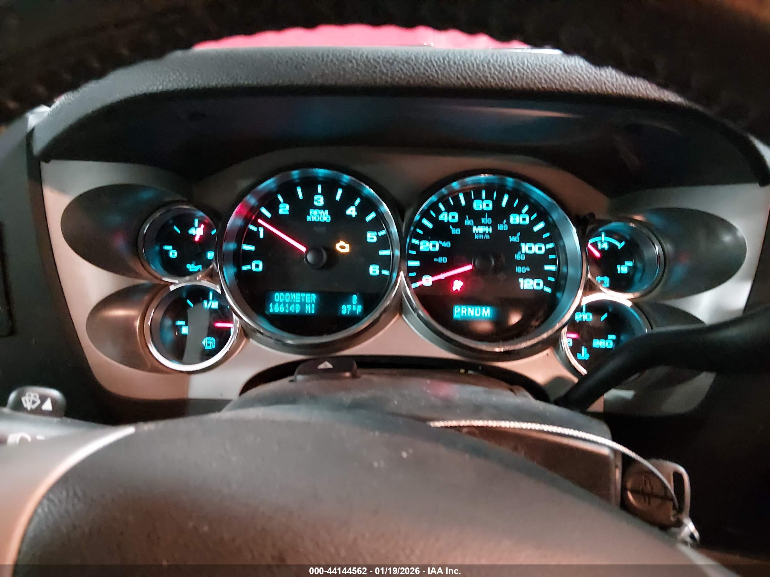 CHEVROLET SILVERADO image 7