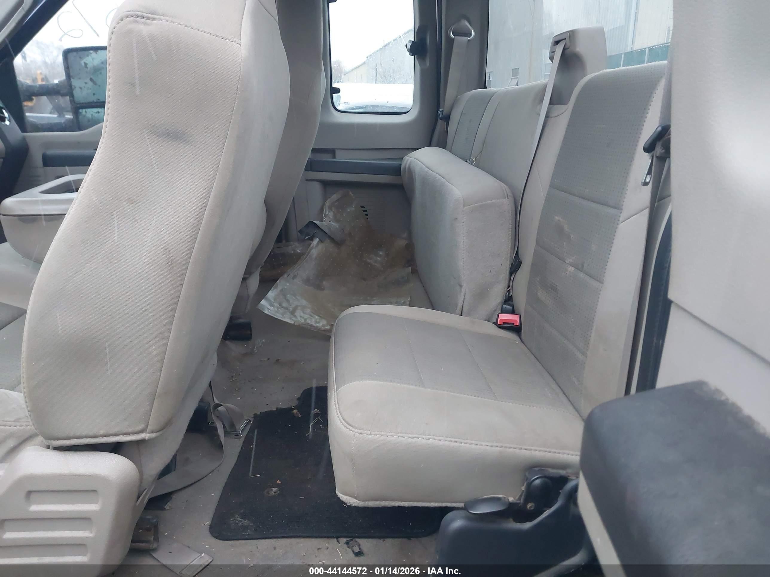 FORD F-250 image 8