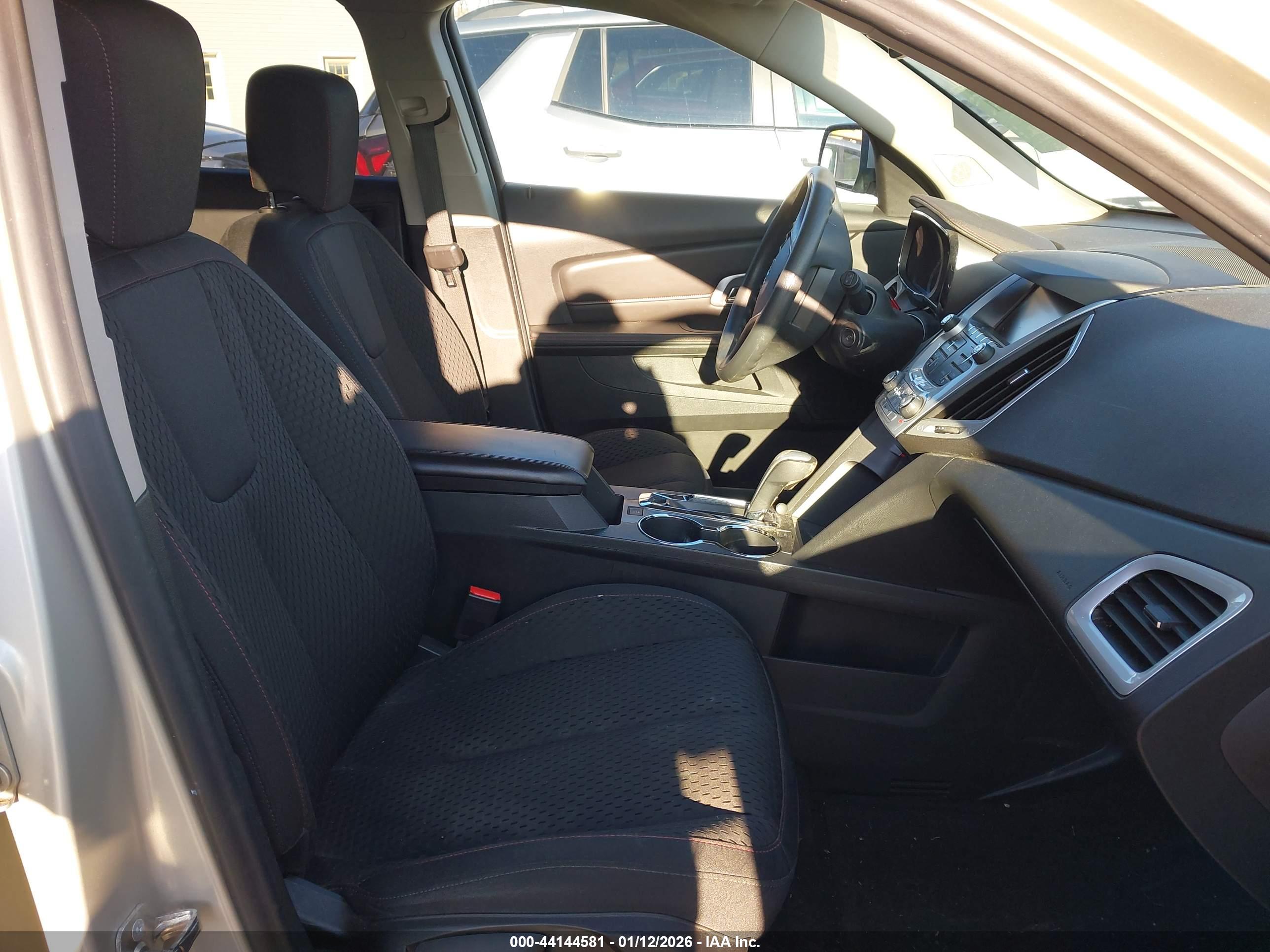 GMC TERRAIN image 5