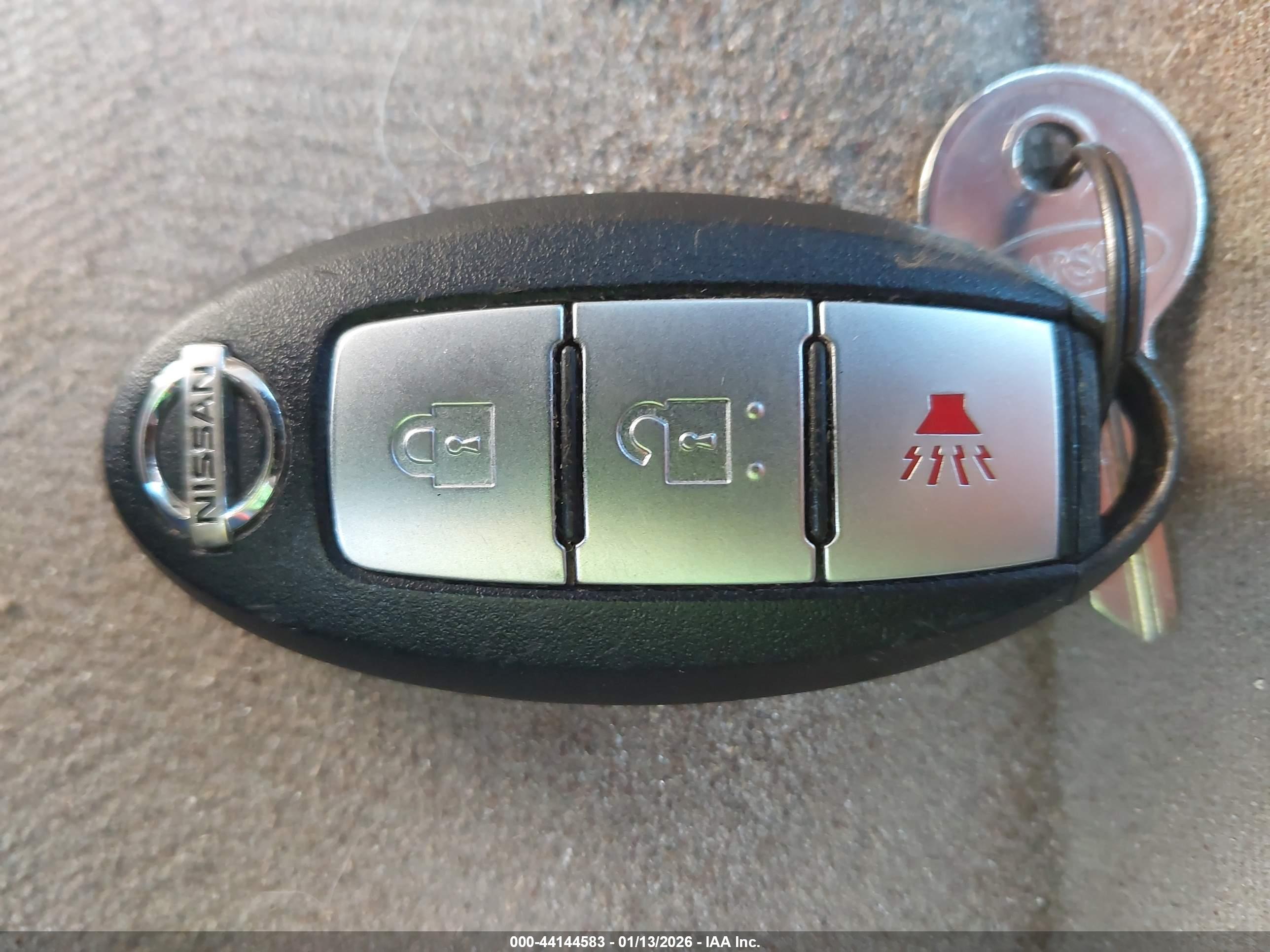 NISSAN ROGUE image 11