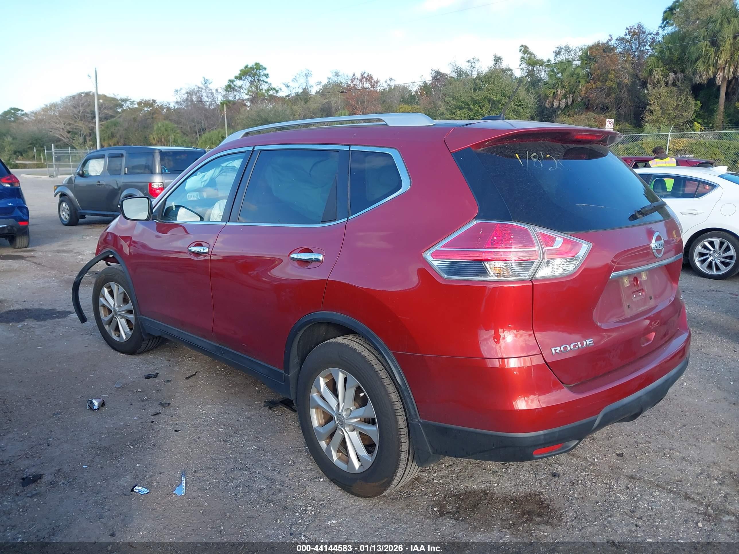 NISSAN ROGUE image 3