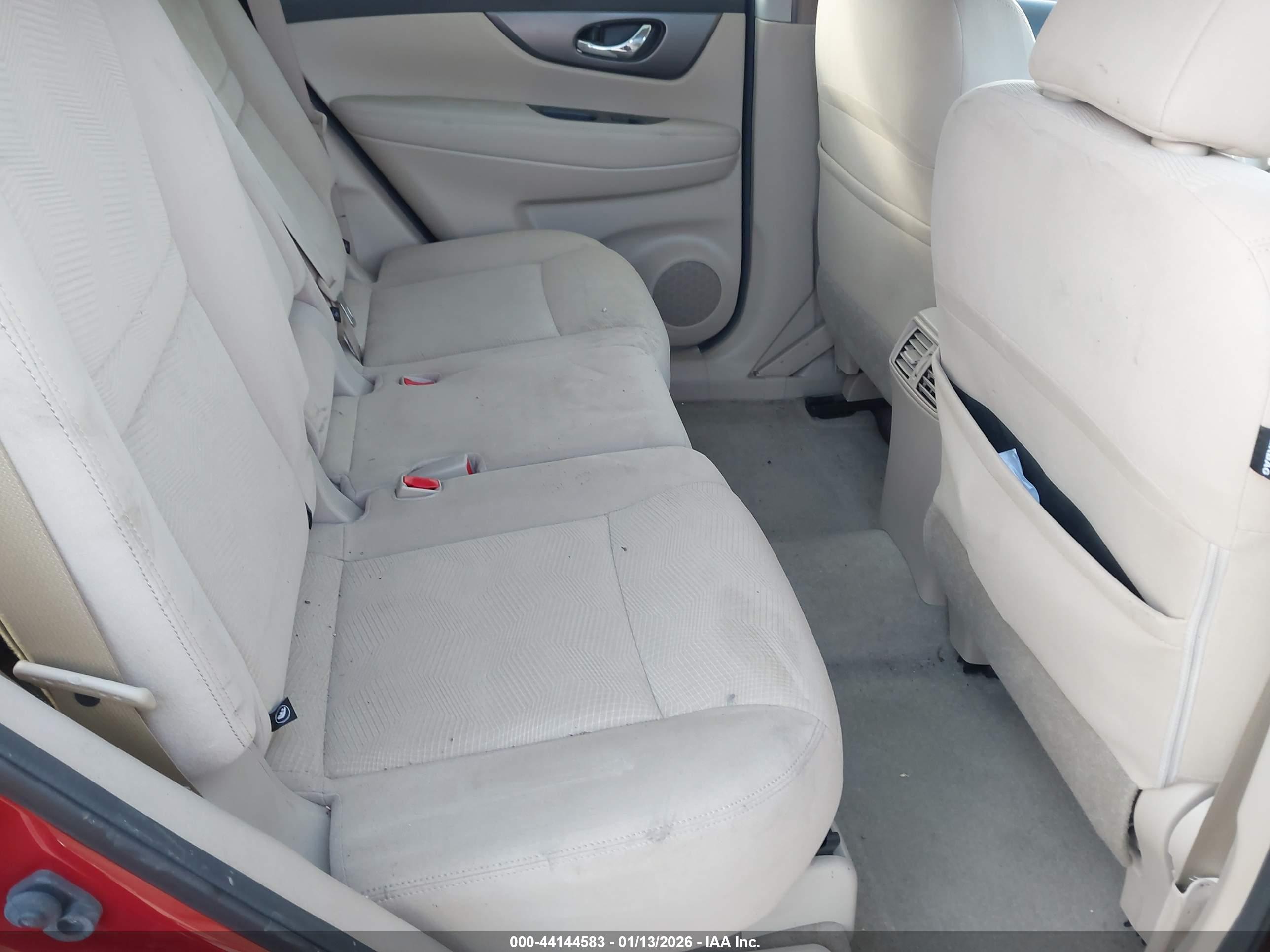 NISSAN ROGUE image 8