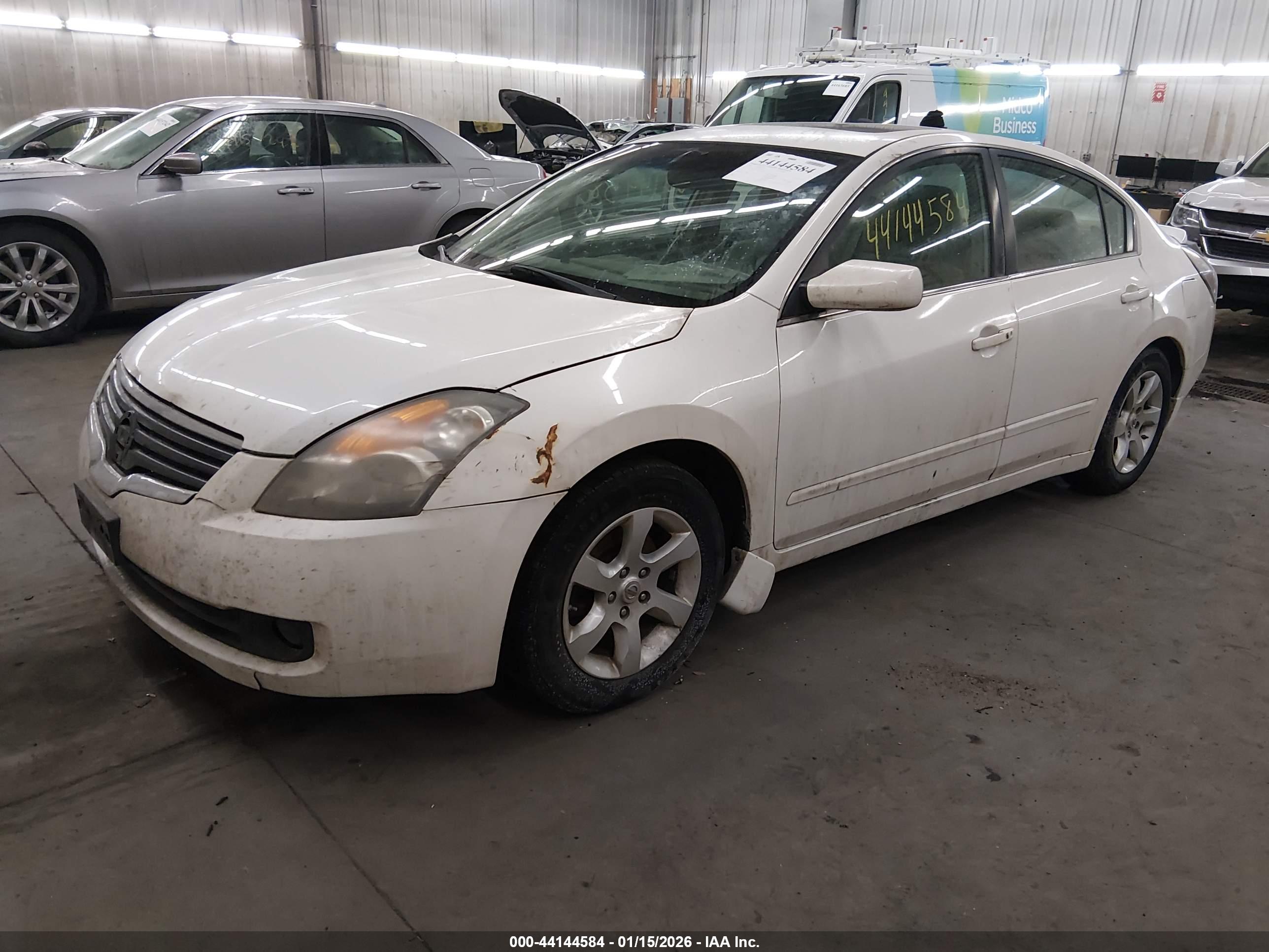 NISSAN ALTIMA image 2