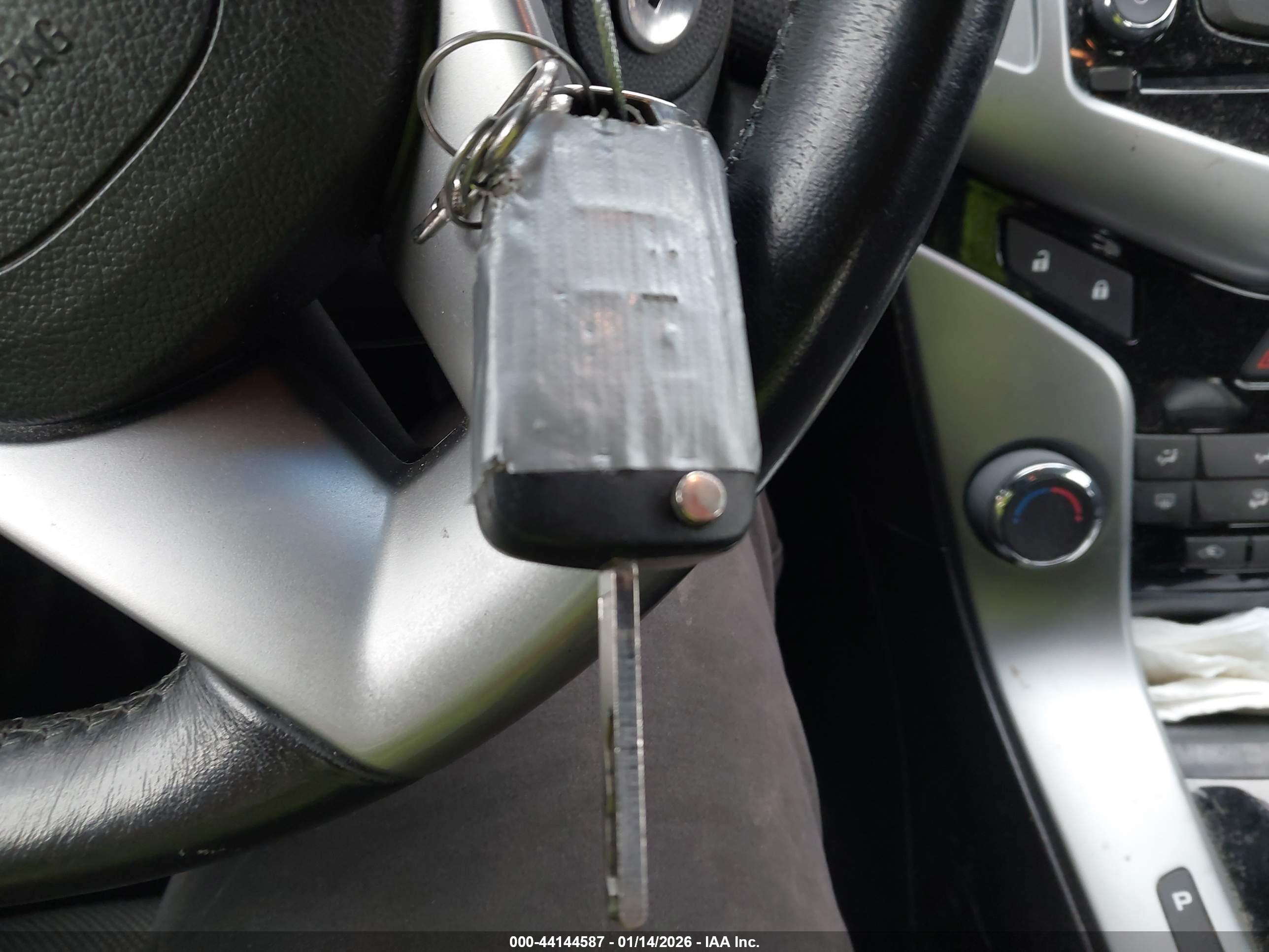 CHEVROLET CRUZE image 11