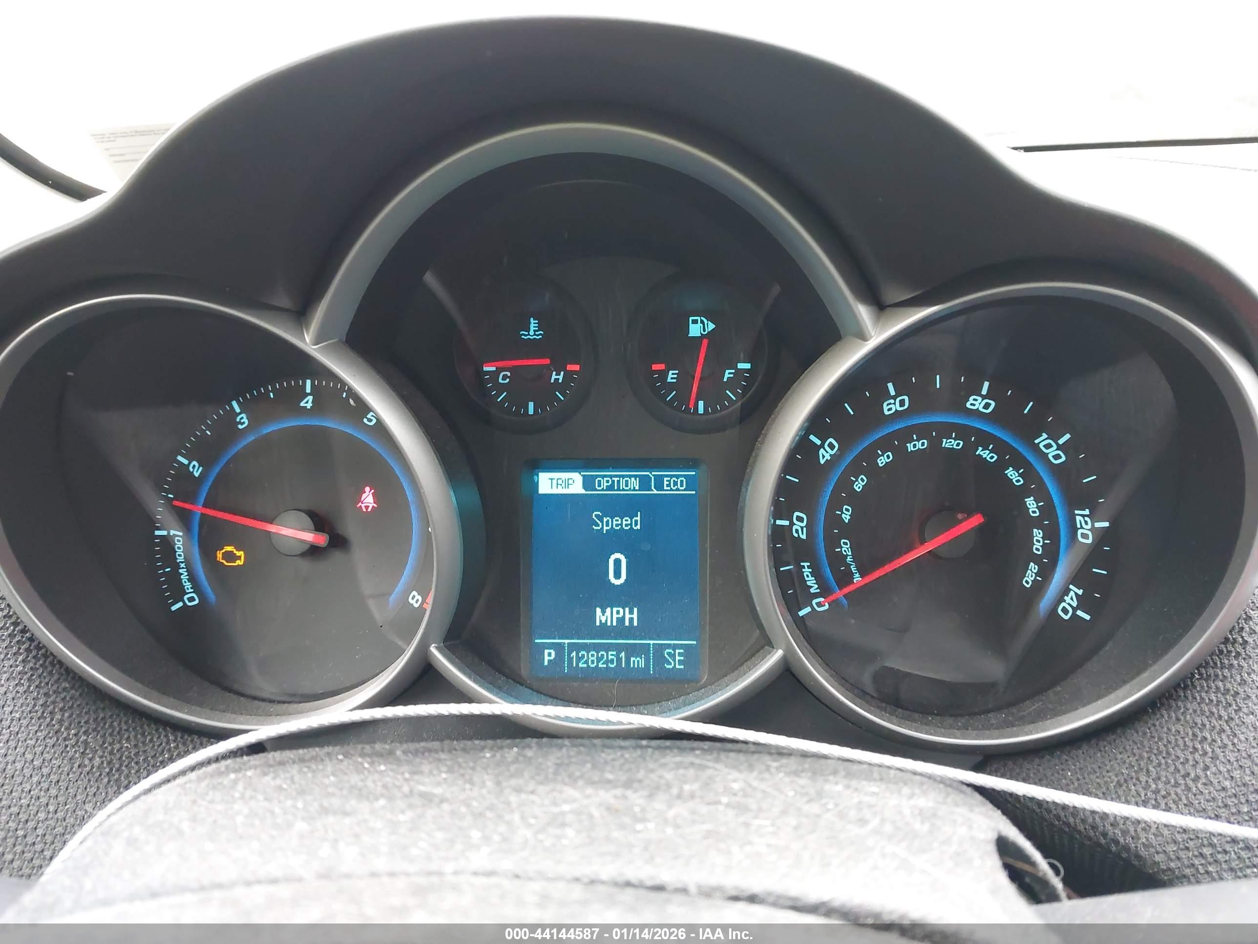 CHEVROLET CRUZE image 7
