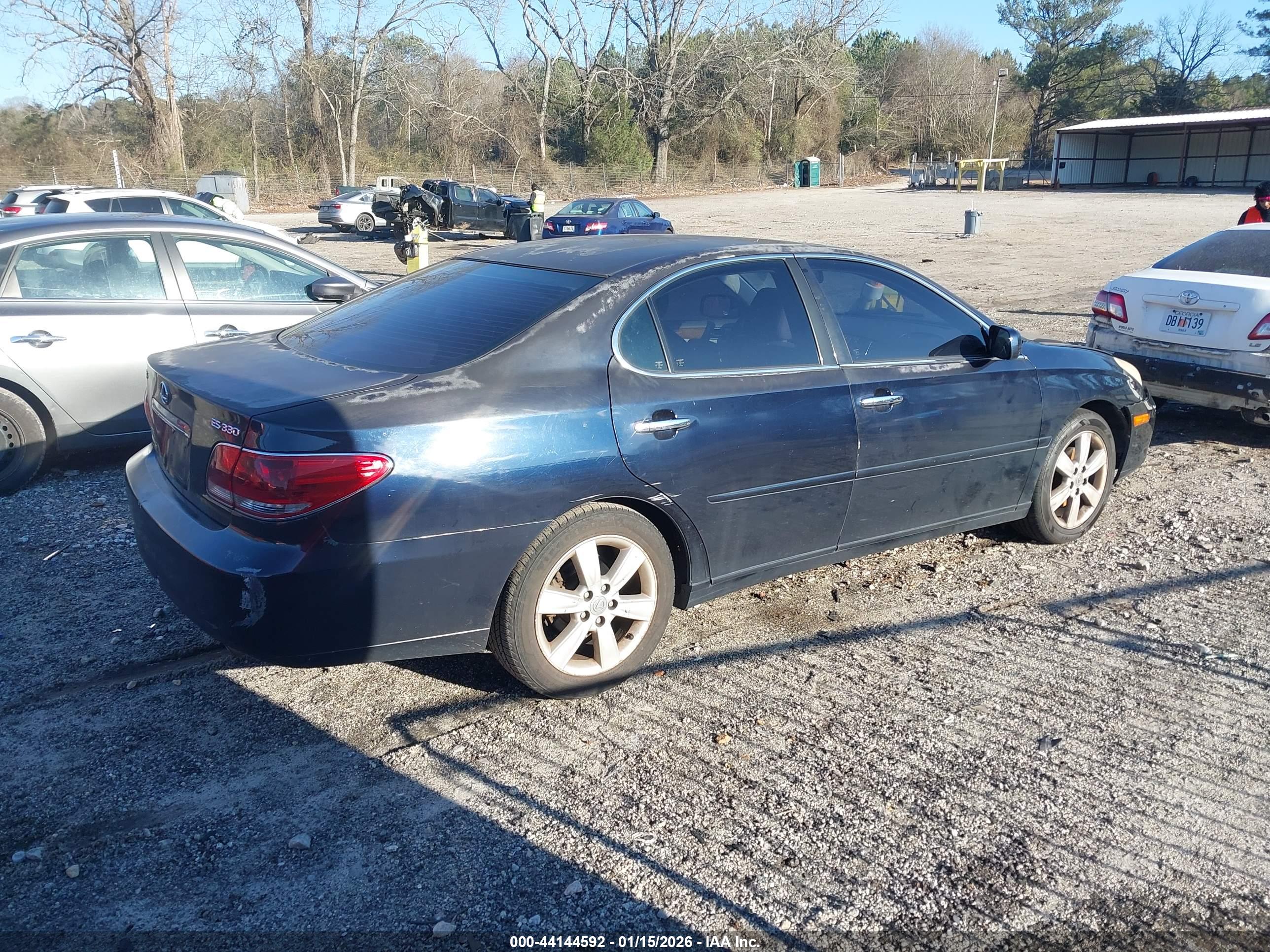 LEXUS ES image 4