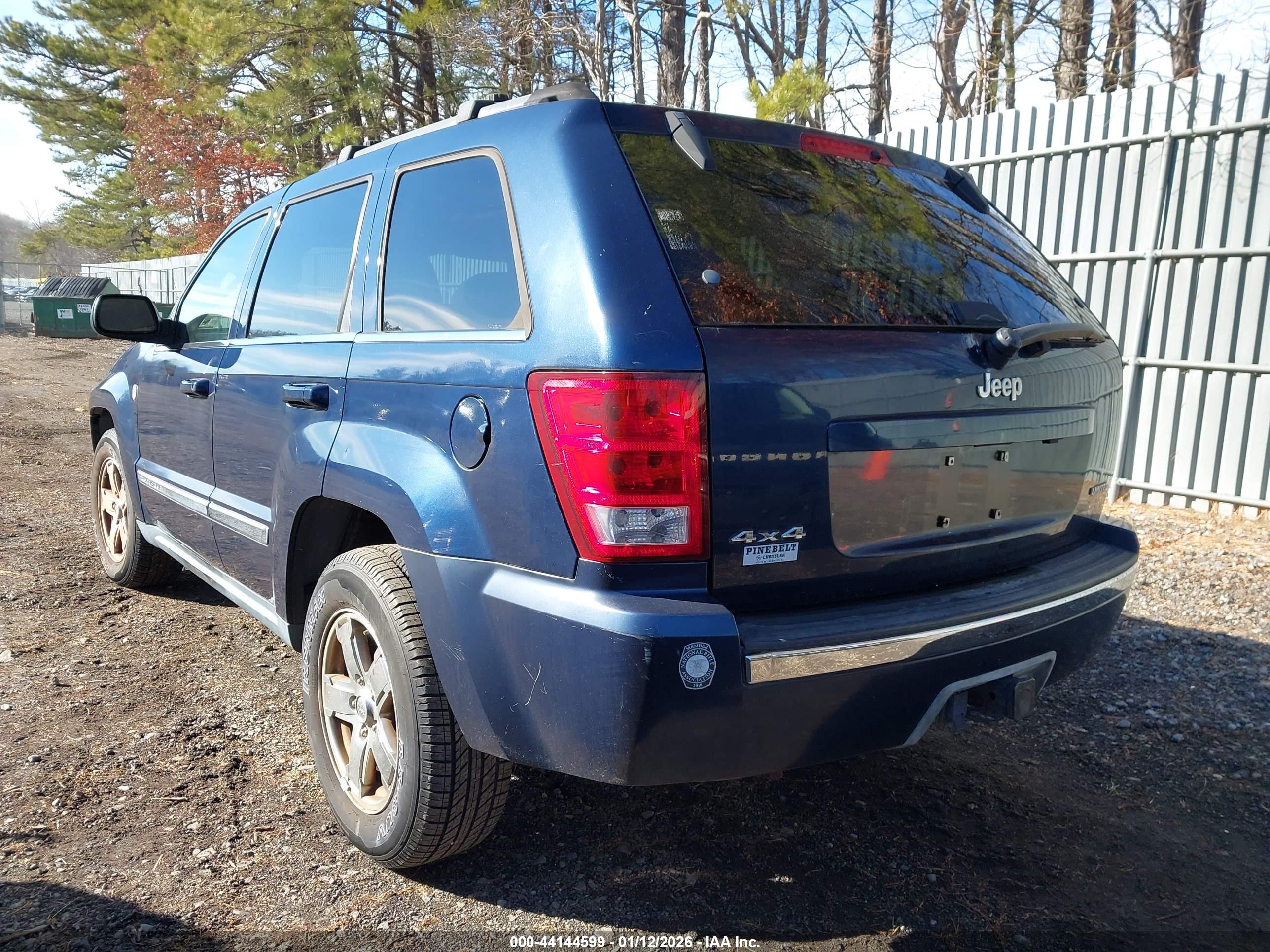 JEEP GRAND image 3