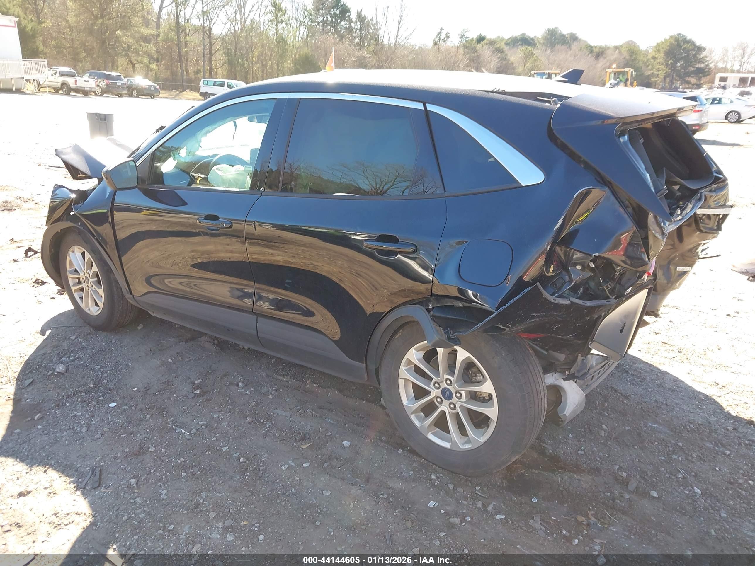 FORD ESCAPE image 3