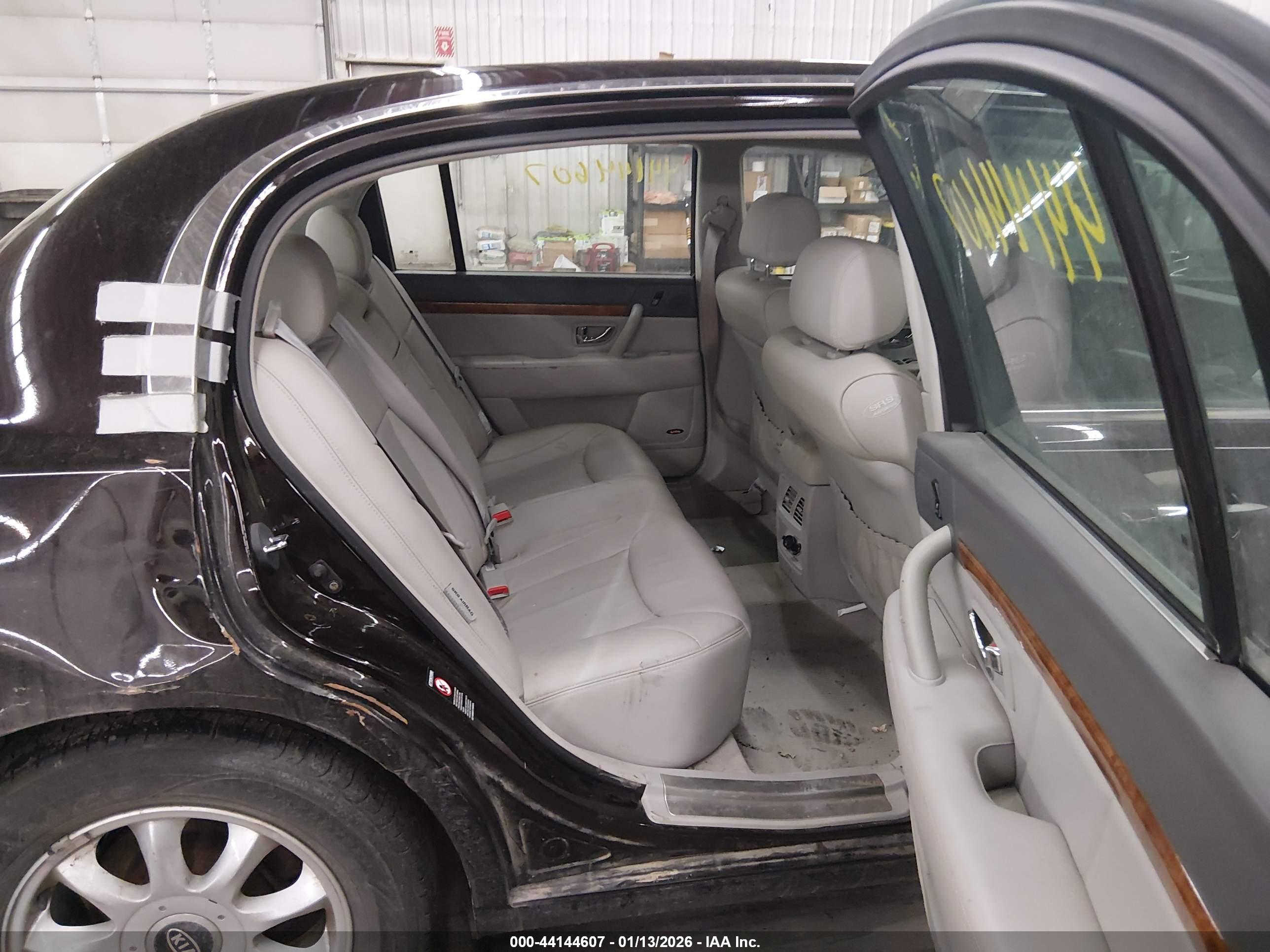 KIA AMANTI image 8