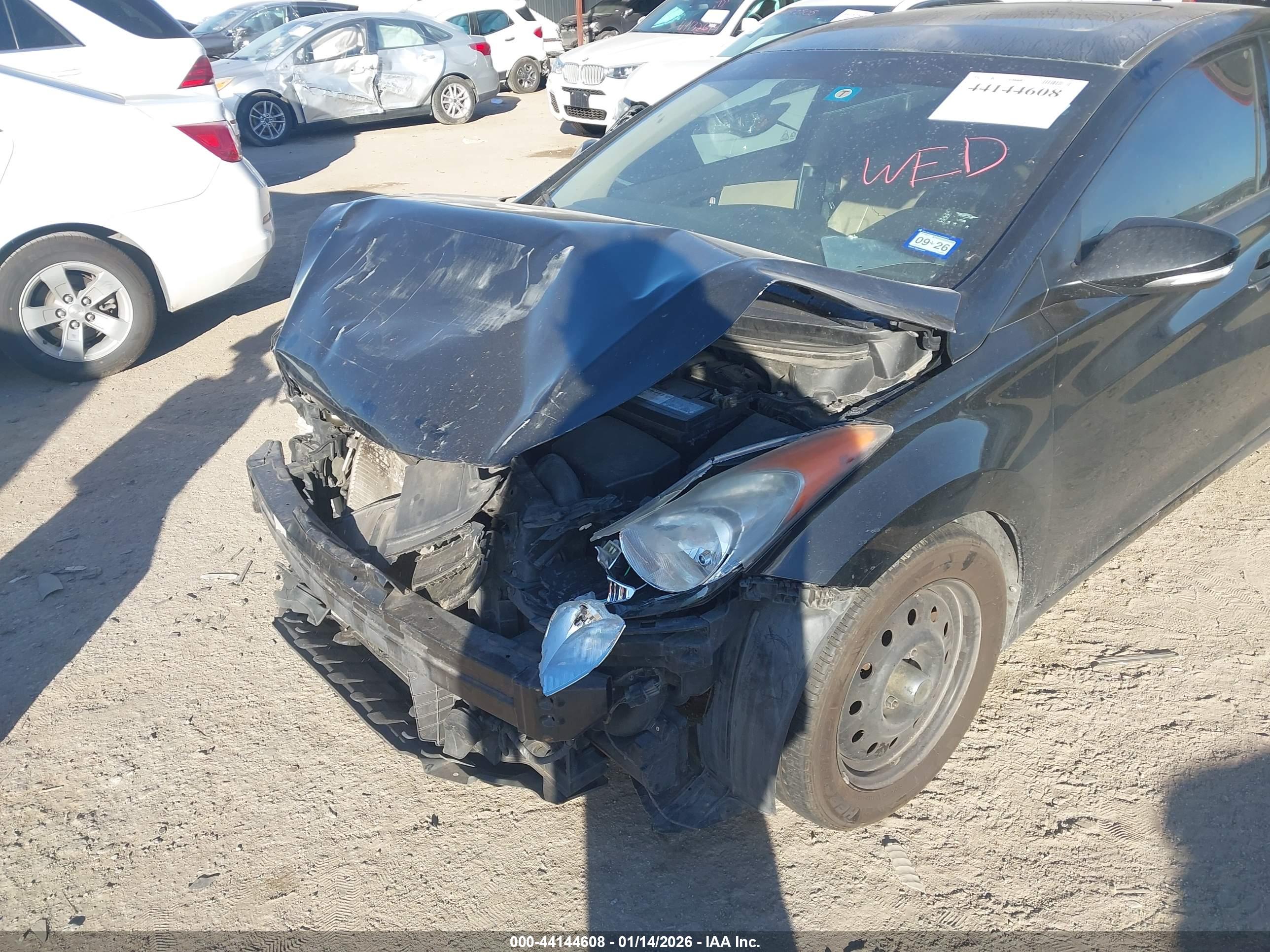 HYUNDAI ELANTRA image 6