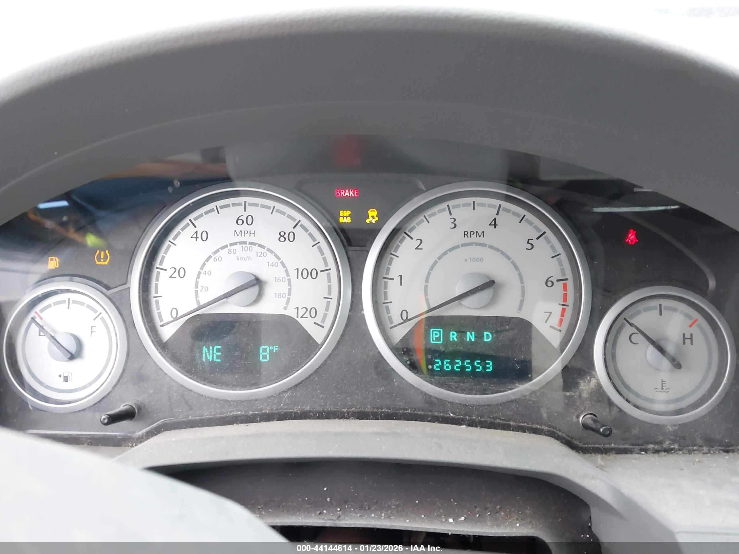 CHRYSLER TOWN image 7