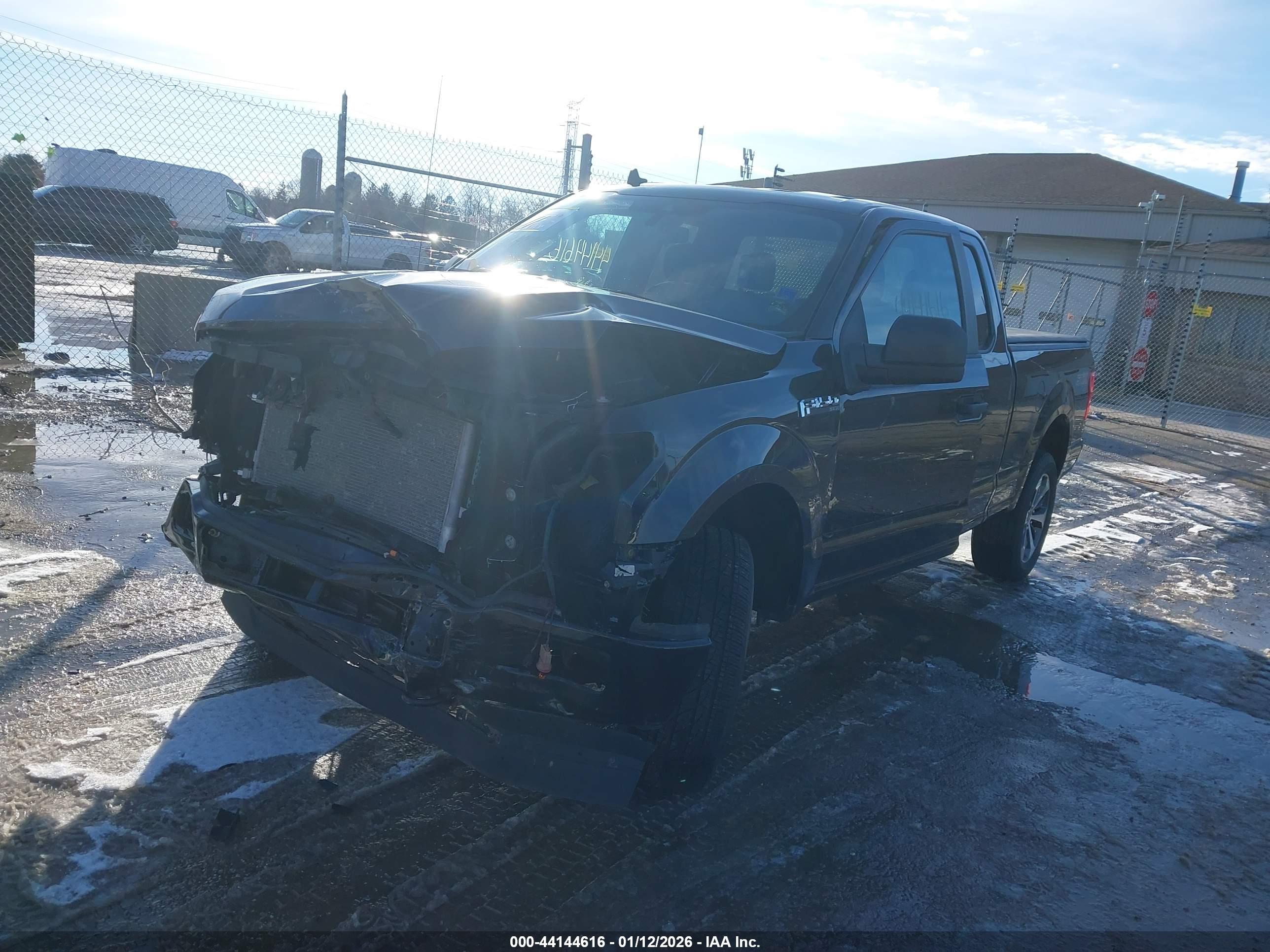 FORD F-150 image 2