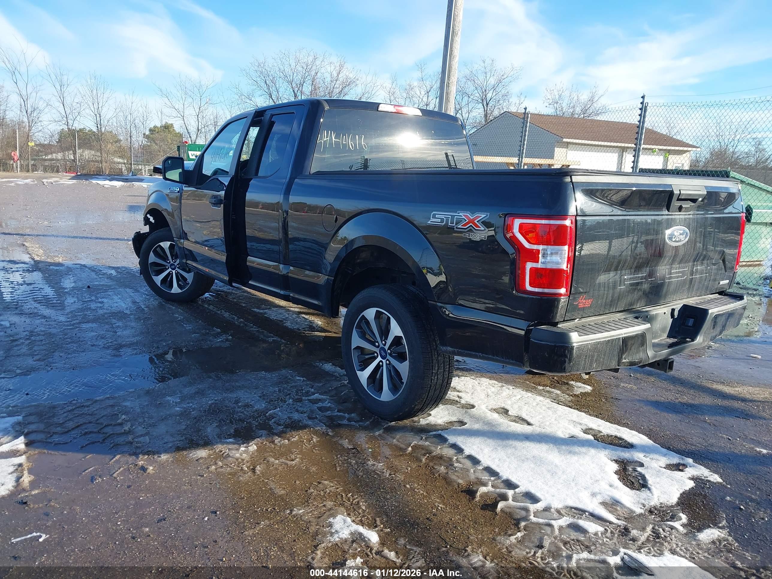FORD F-150 image 3