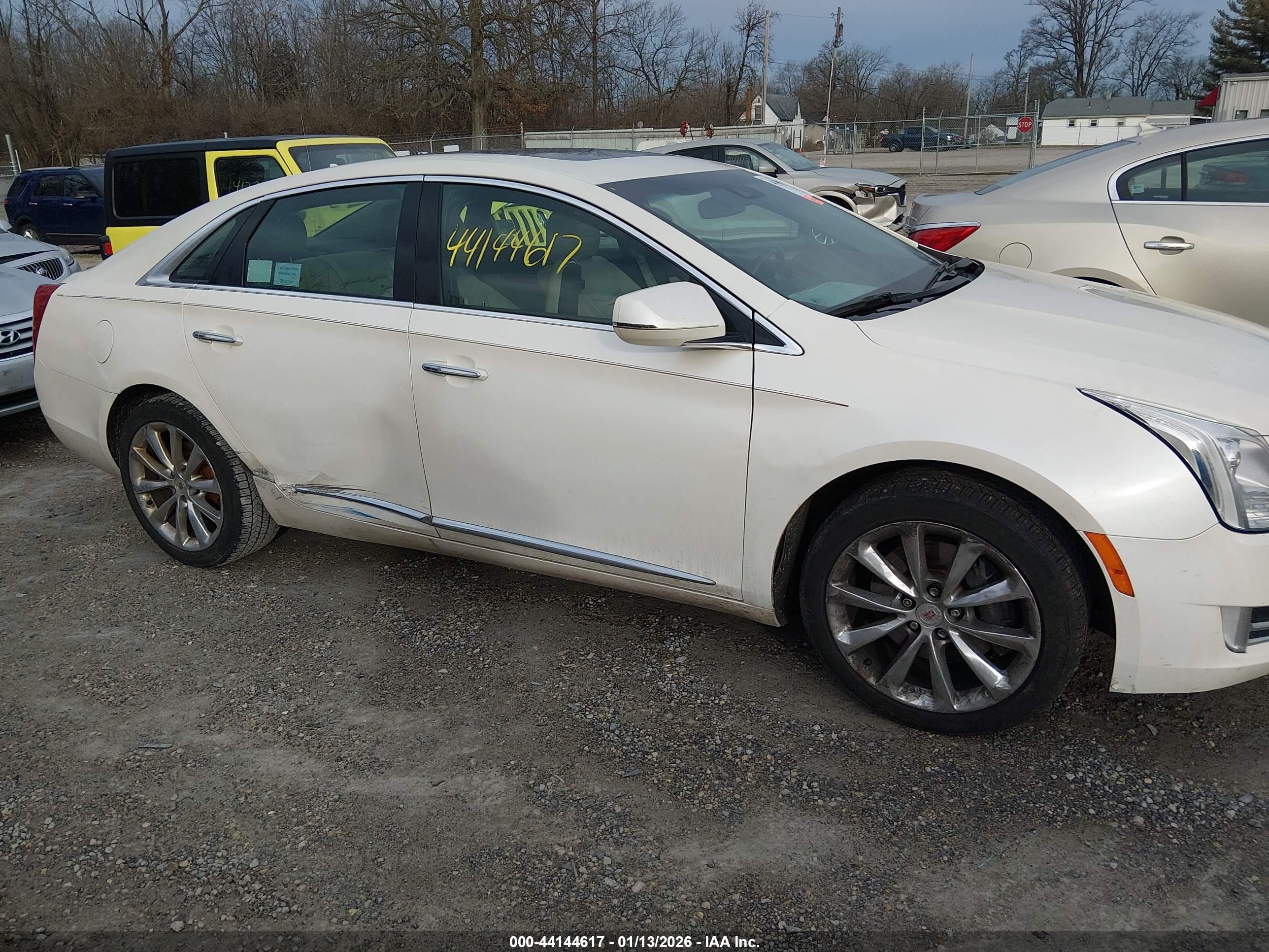 CADILLAC XTS image 6