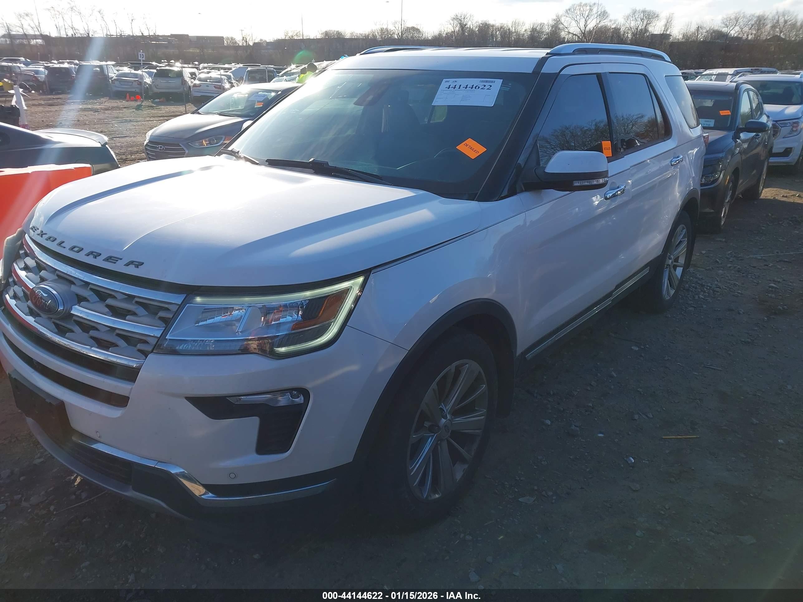 FORD EXPLORER image 2