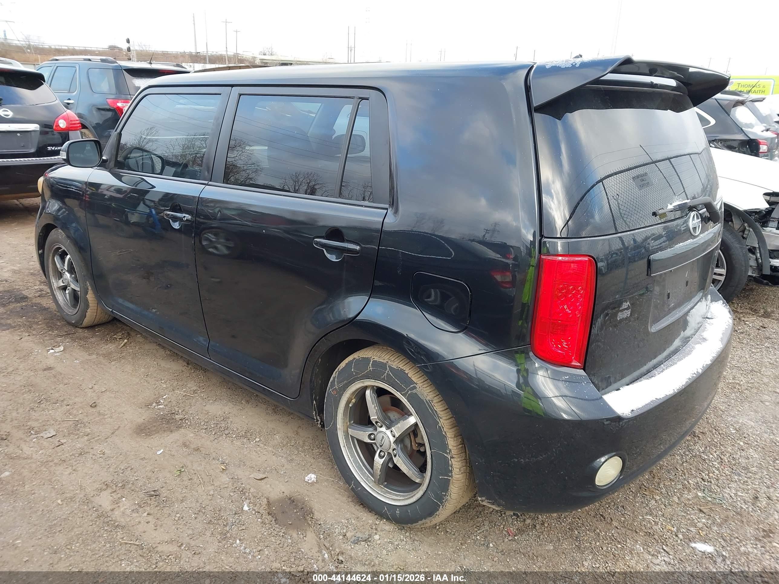 SCION XB image 3