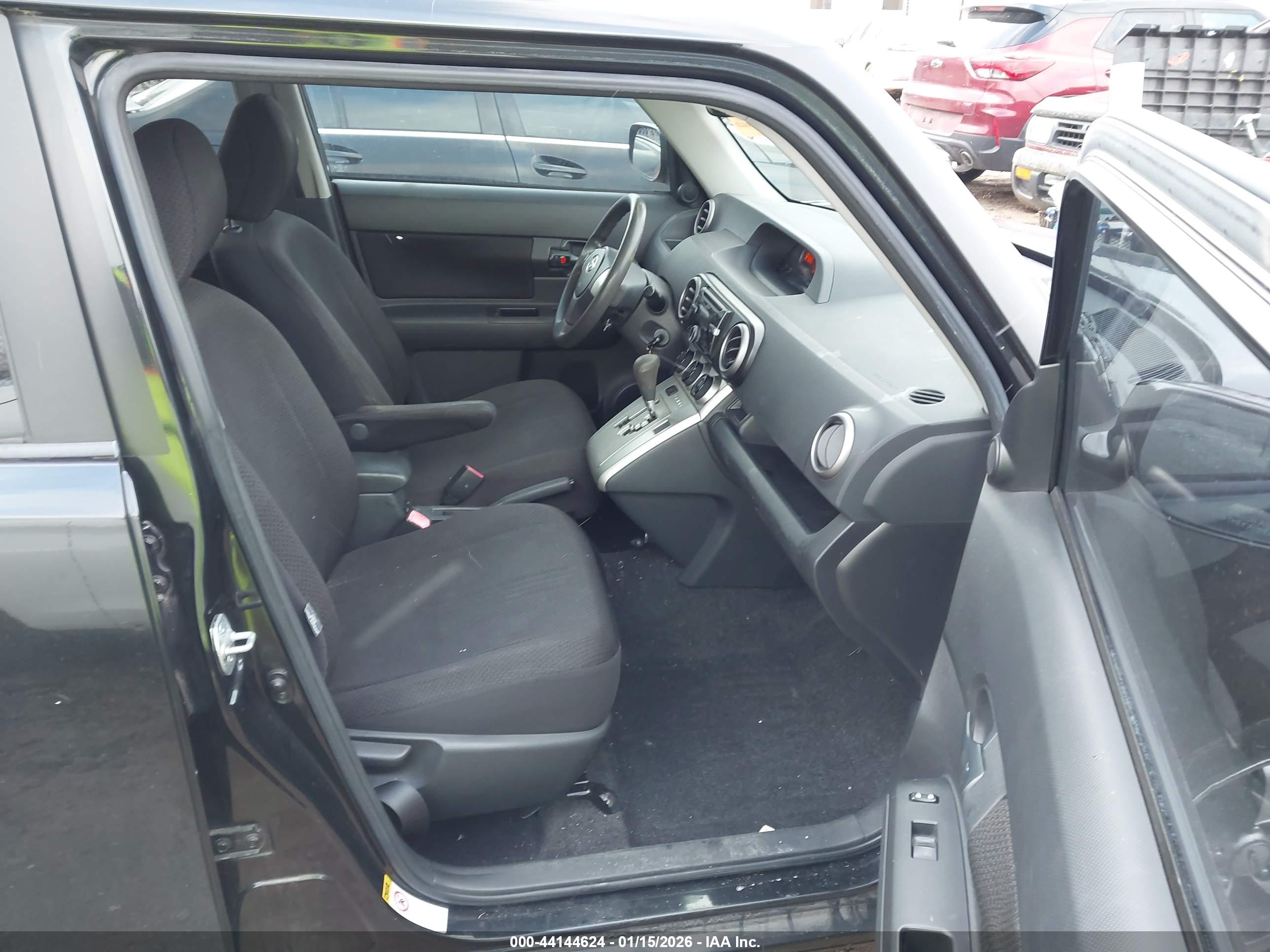 SCION XB image 5
