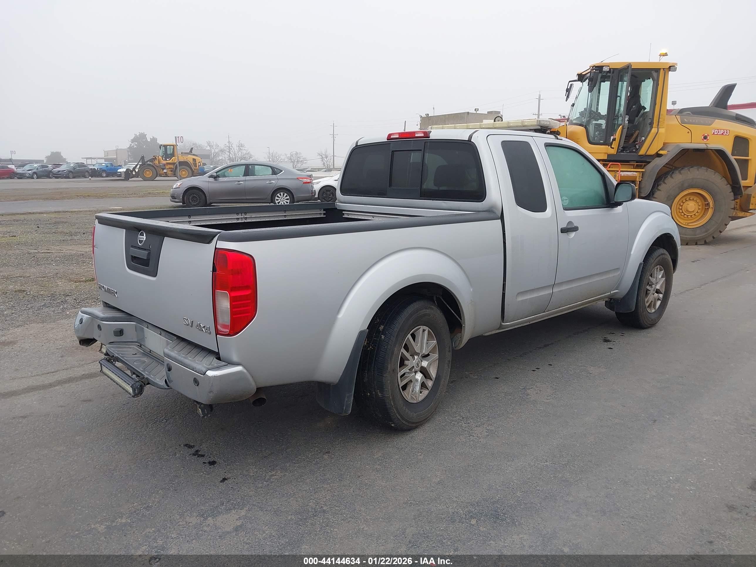 NISSAN FRONTIER image 4