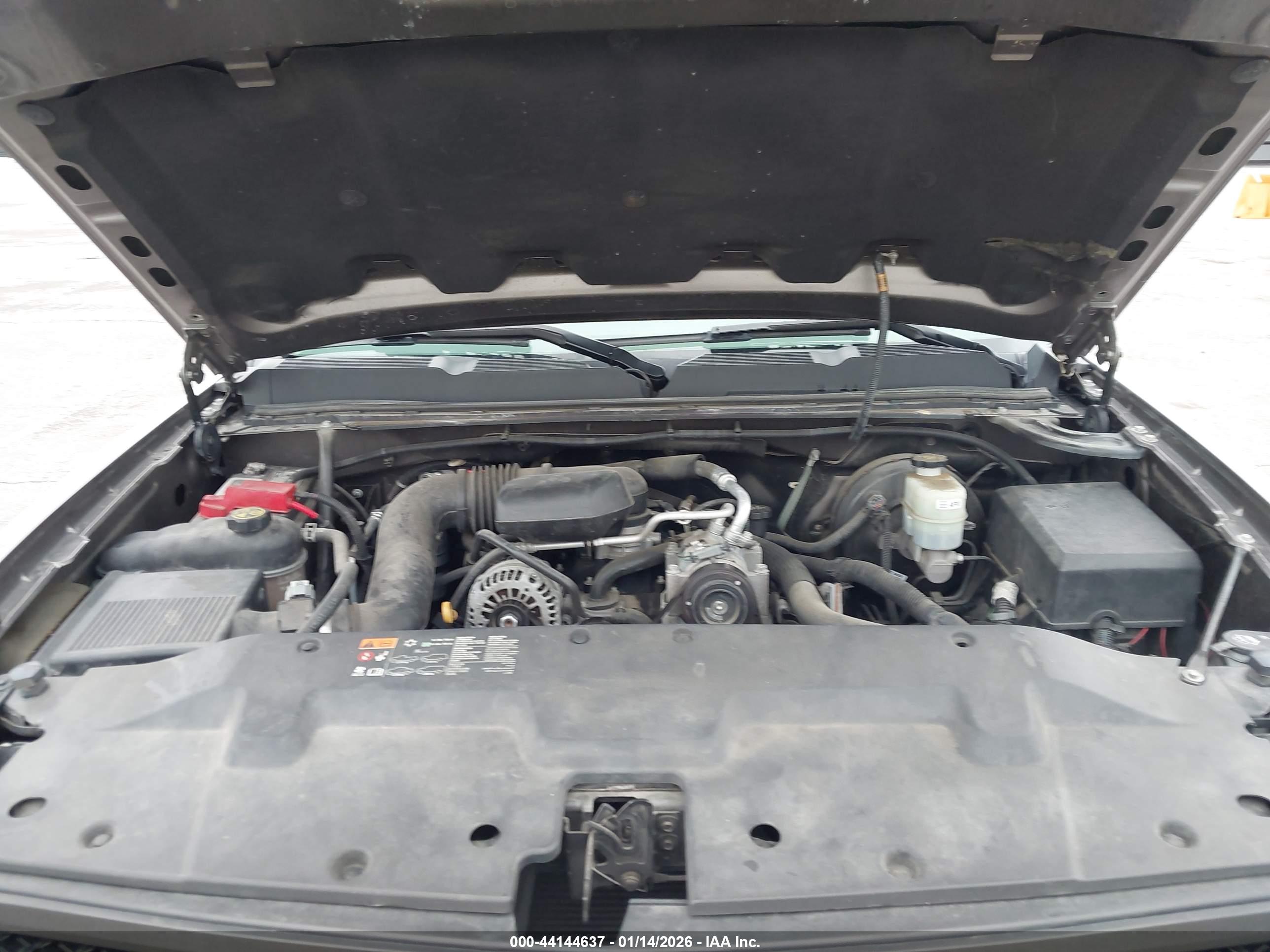 CHEVROLET SILVERADO image 10