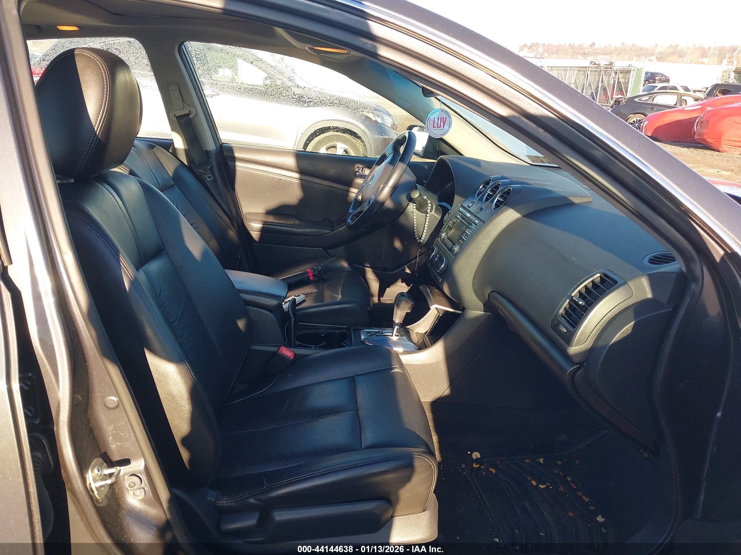 NISSAN ALTIMA image 5