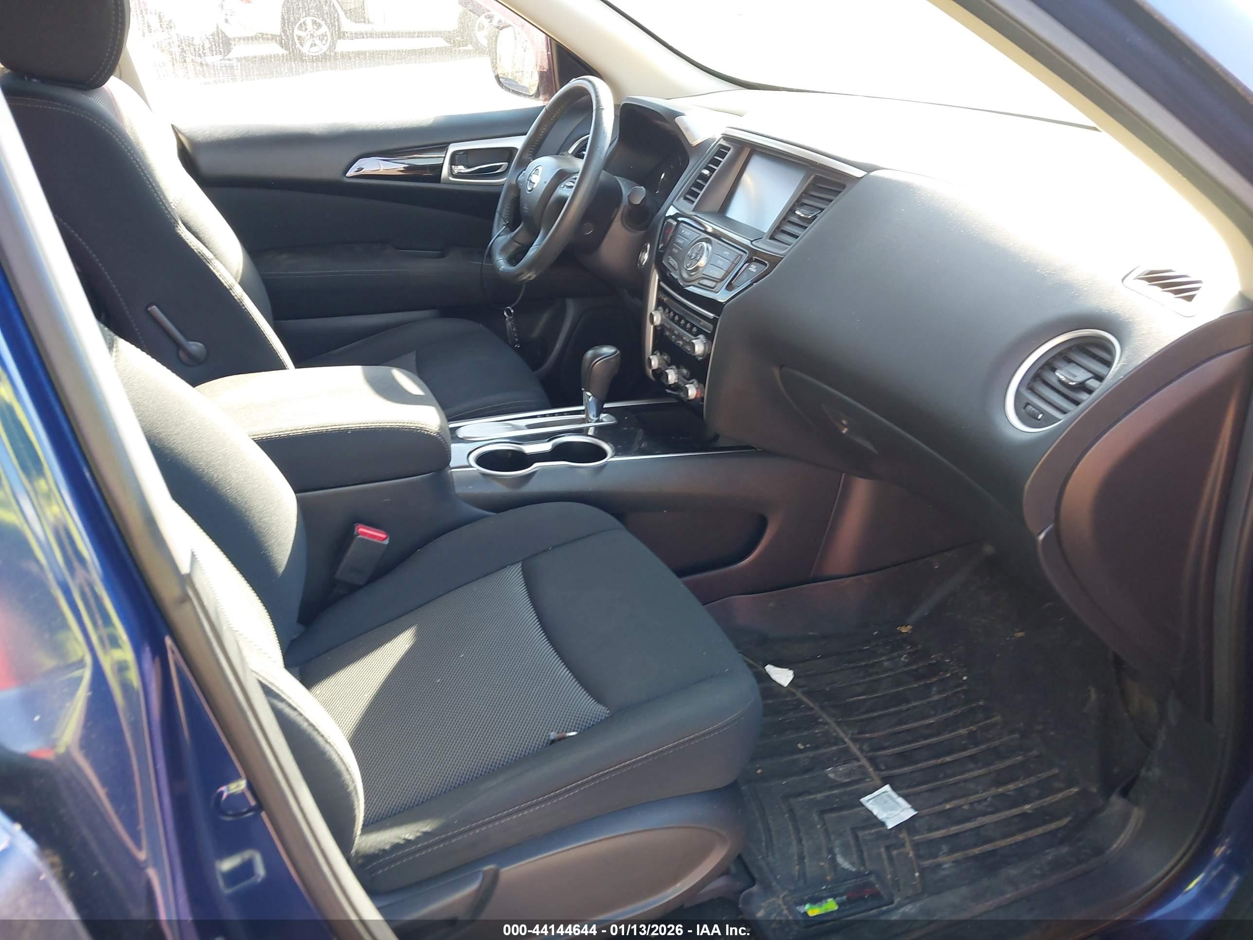 NISSAN PATHFINDER image 5