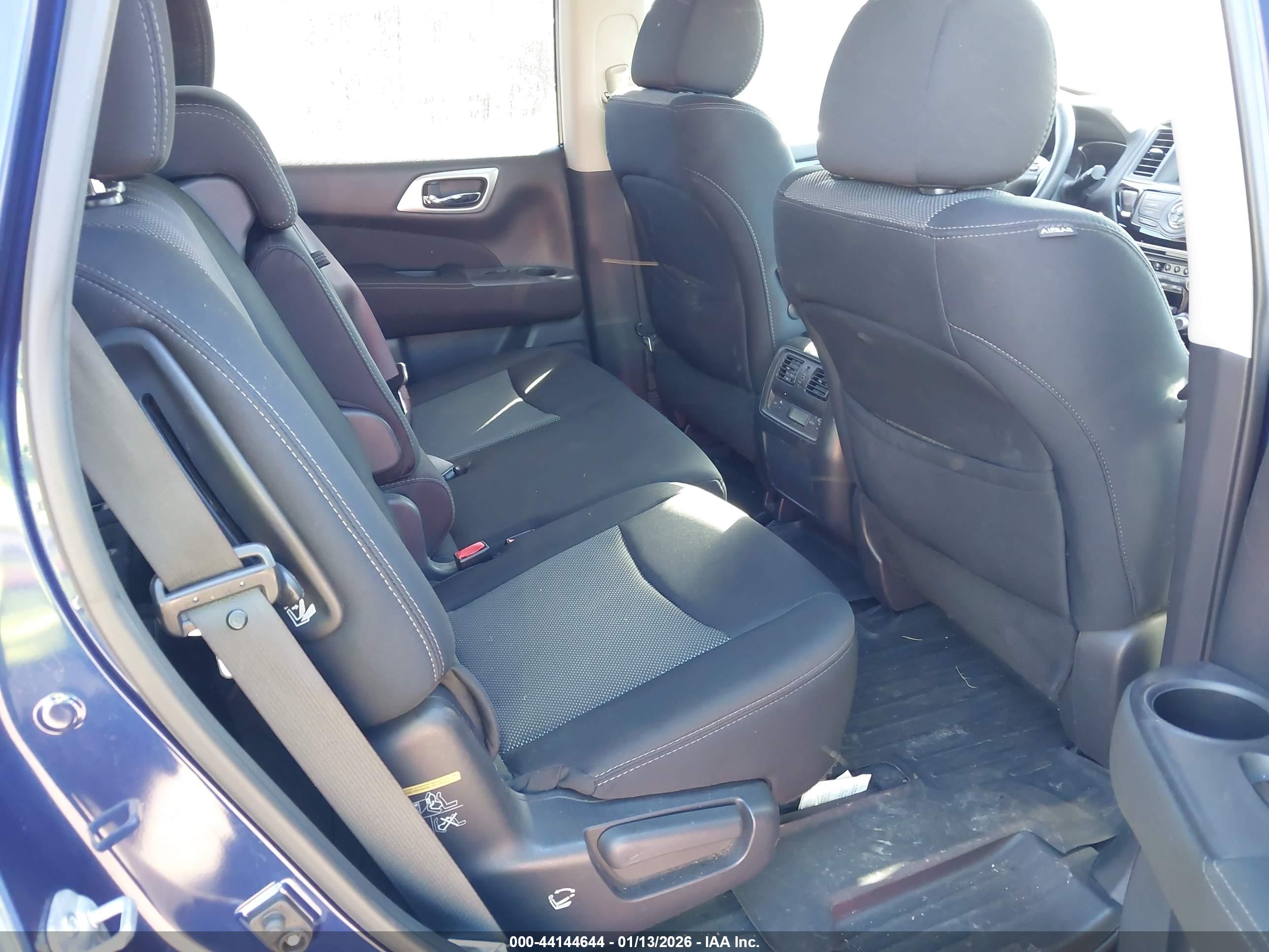 NISSAN PATHFINDER image 8