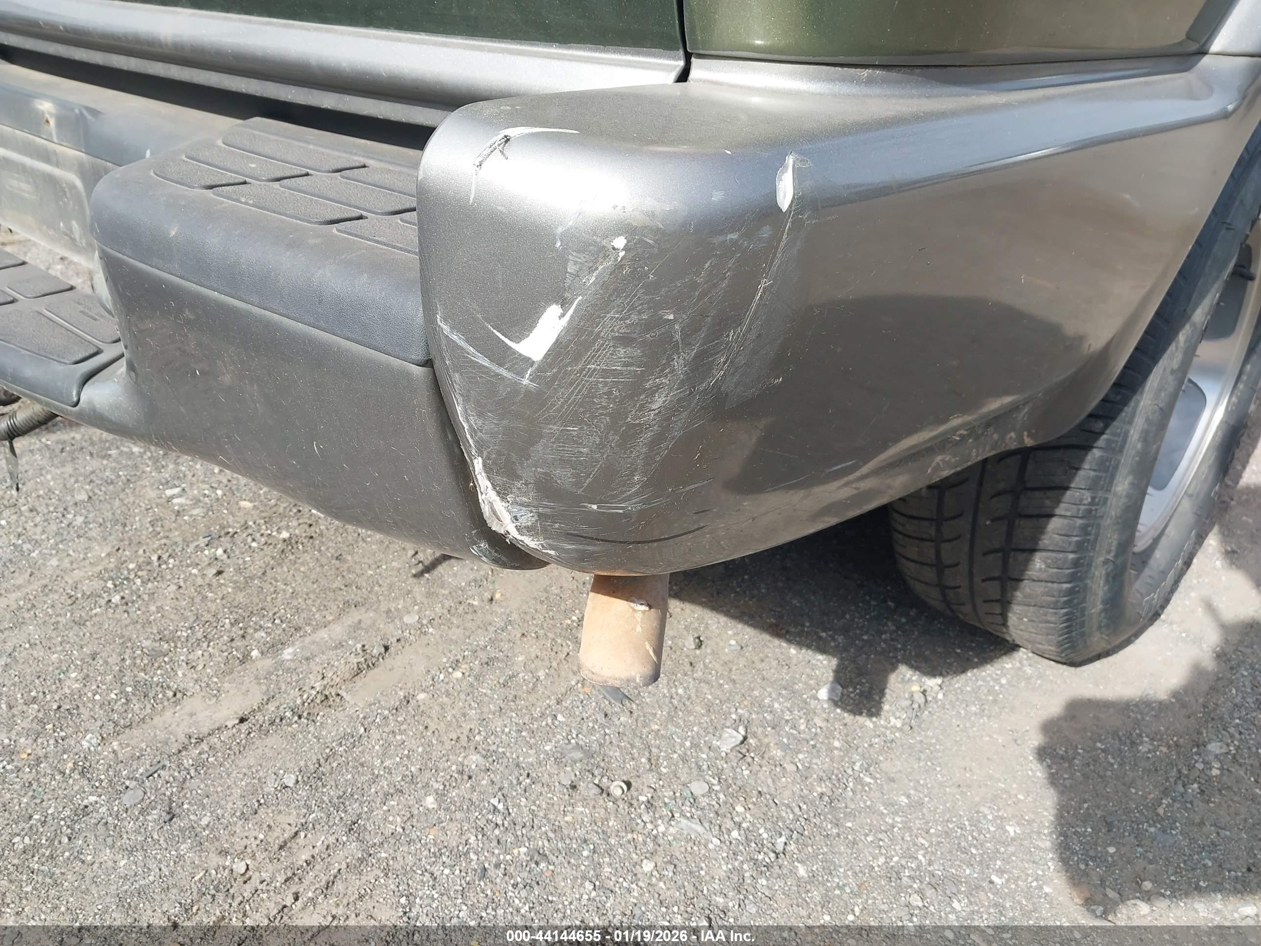 CHEVROLET BLAZER image 6