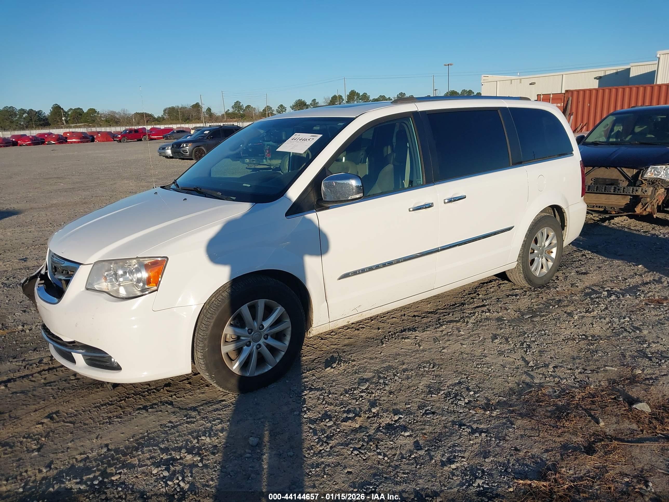CHRYSLER TOWN image 2