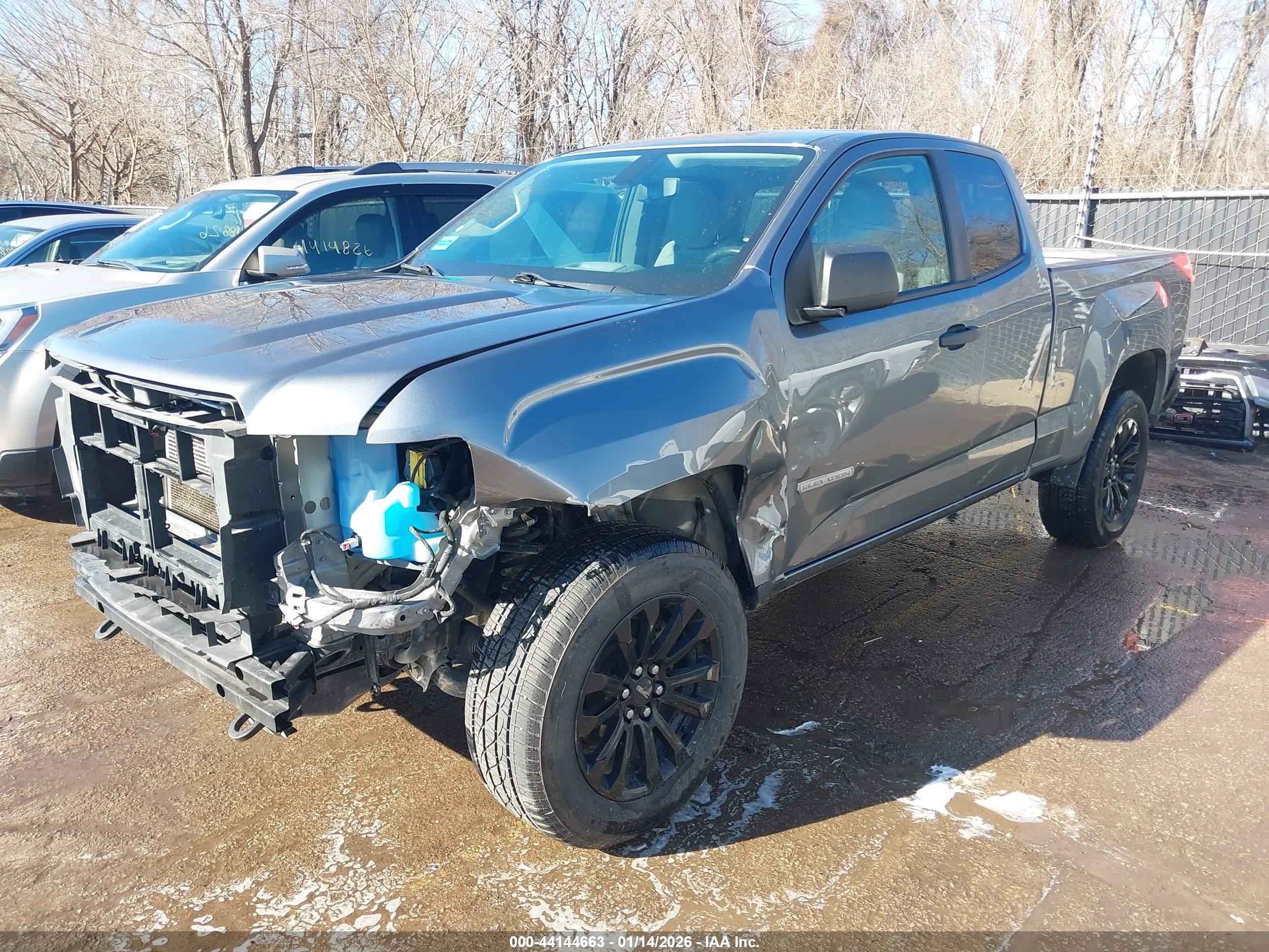 GMC CANYON image 2
