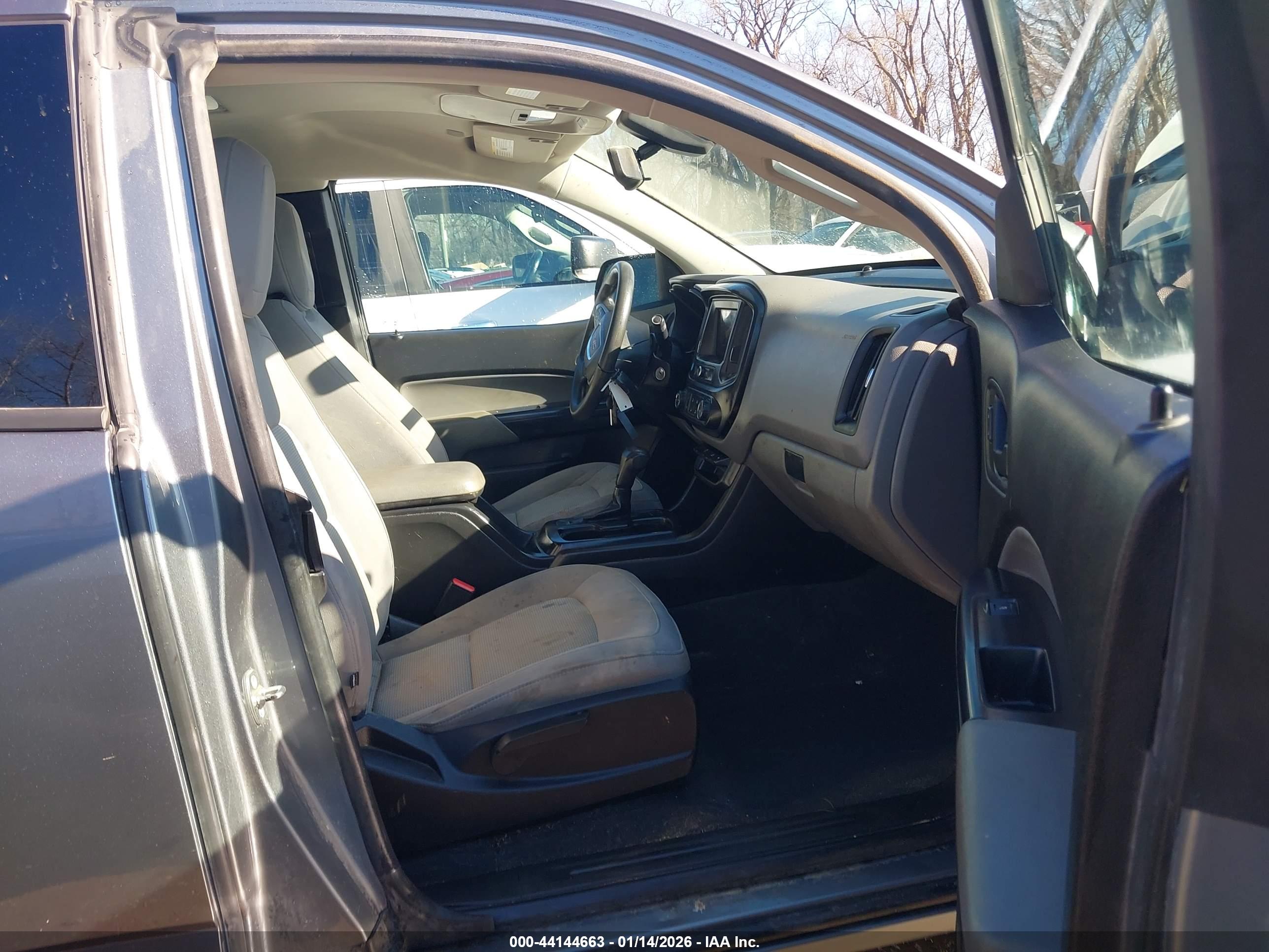 GMC CANYON image 5