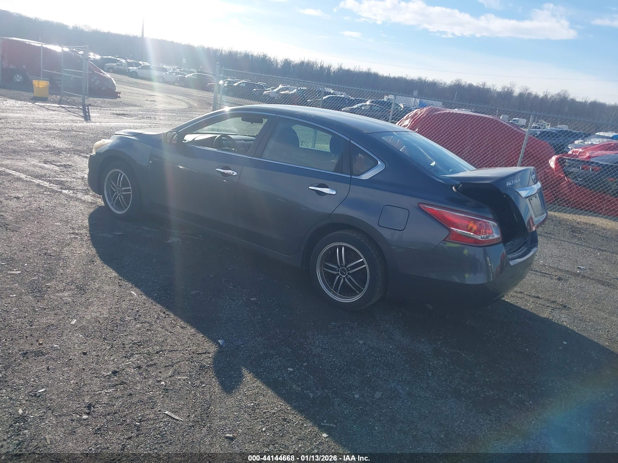 NISSAN ALTIMA image 3