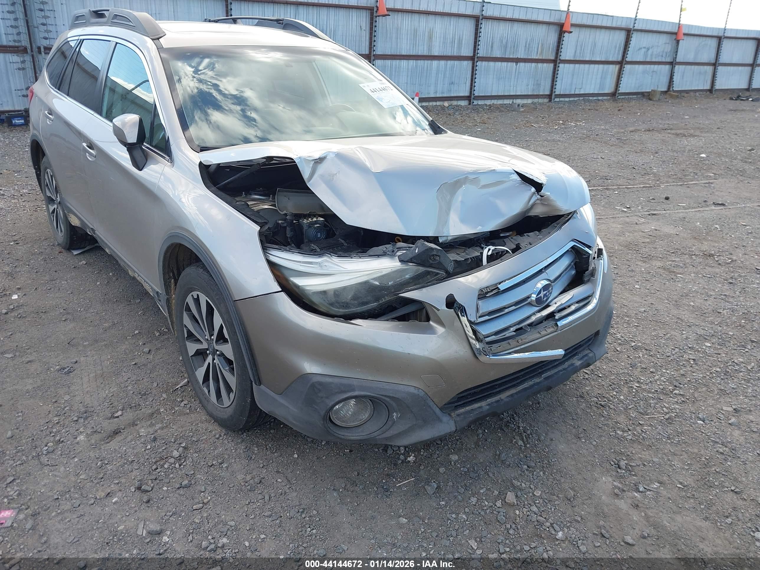 SUBARU OUTBACK image 6