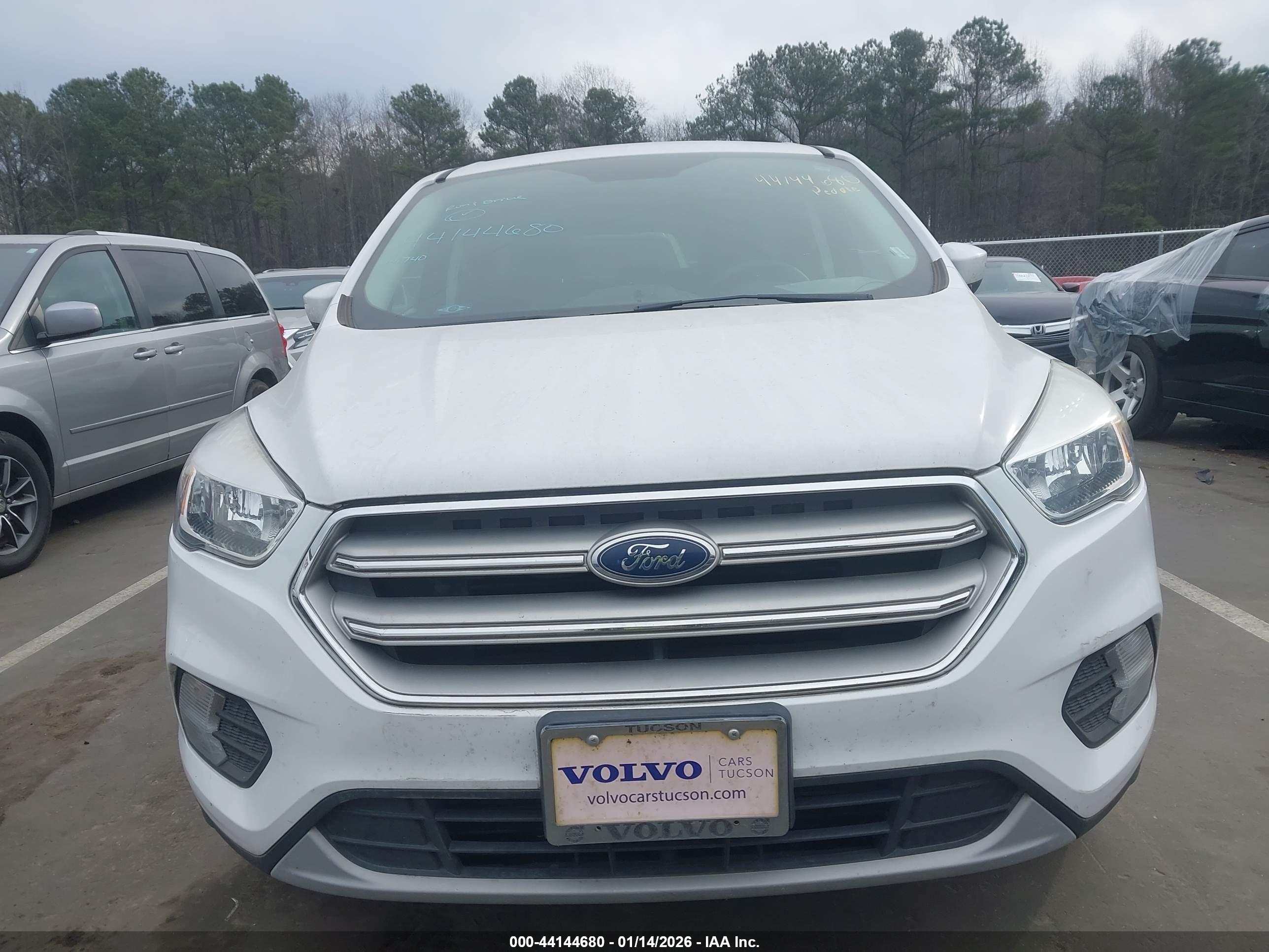 FORD ESCAPE image 6