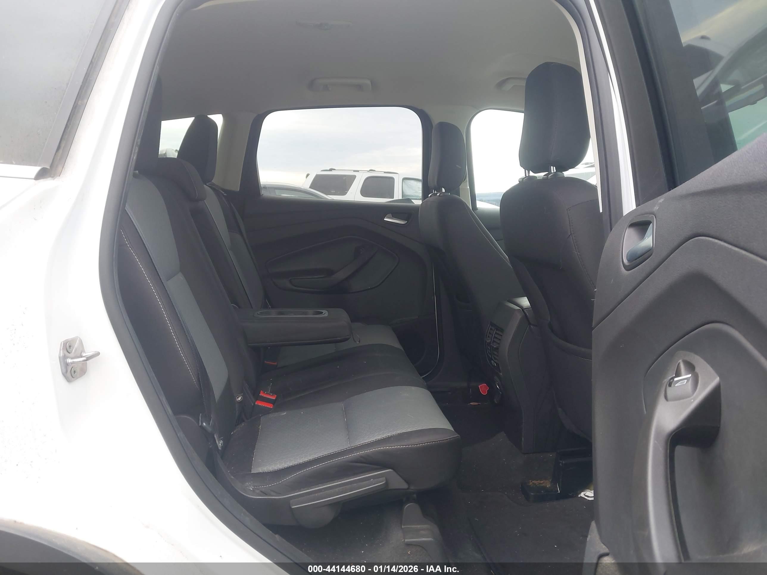 FORD ESCAPE image 8