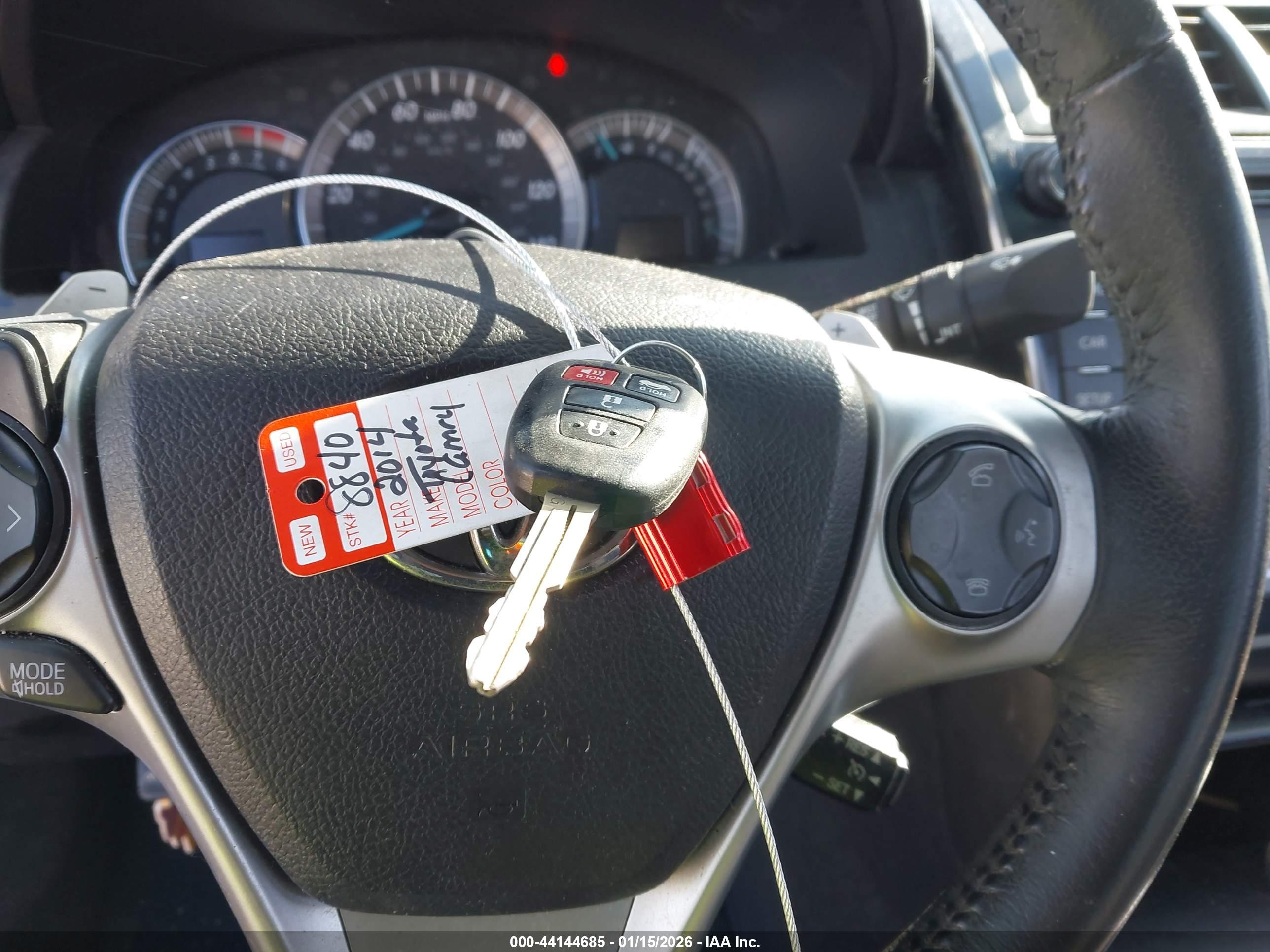 TOYOTA CAMRY image 11