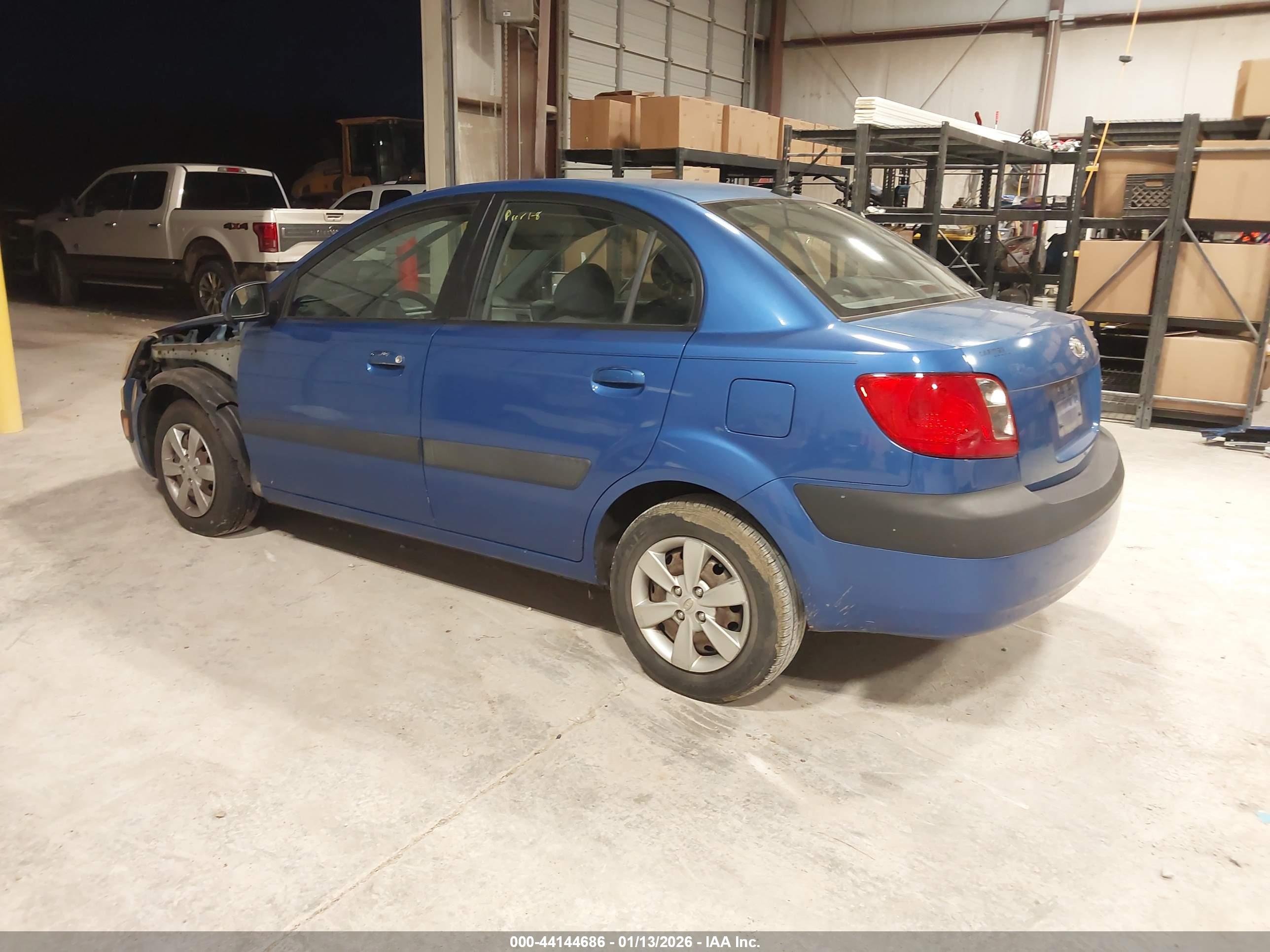 KIA RIO image 3