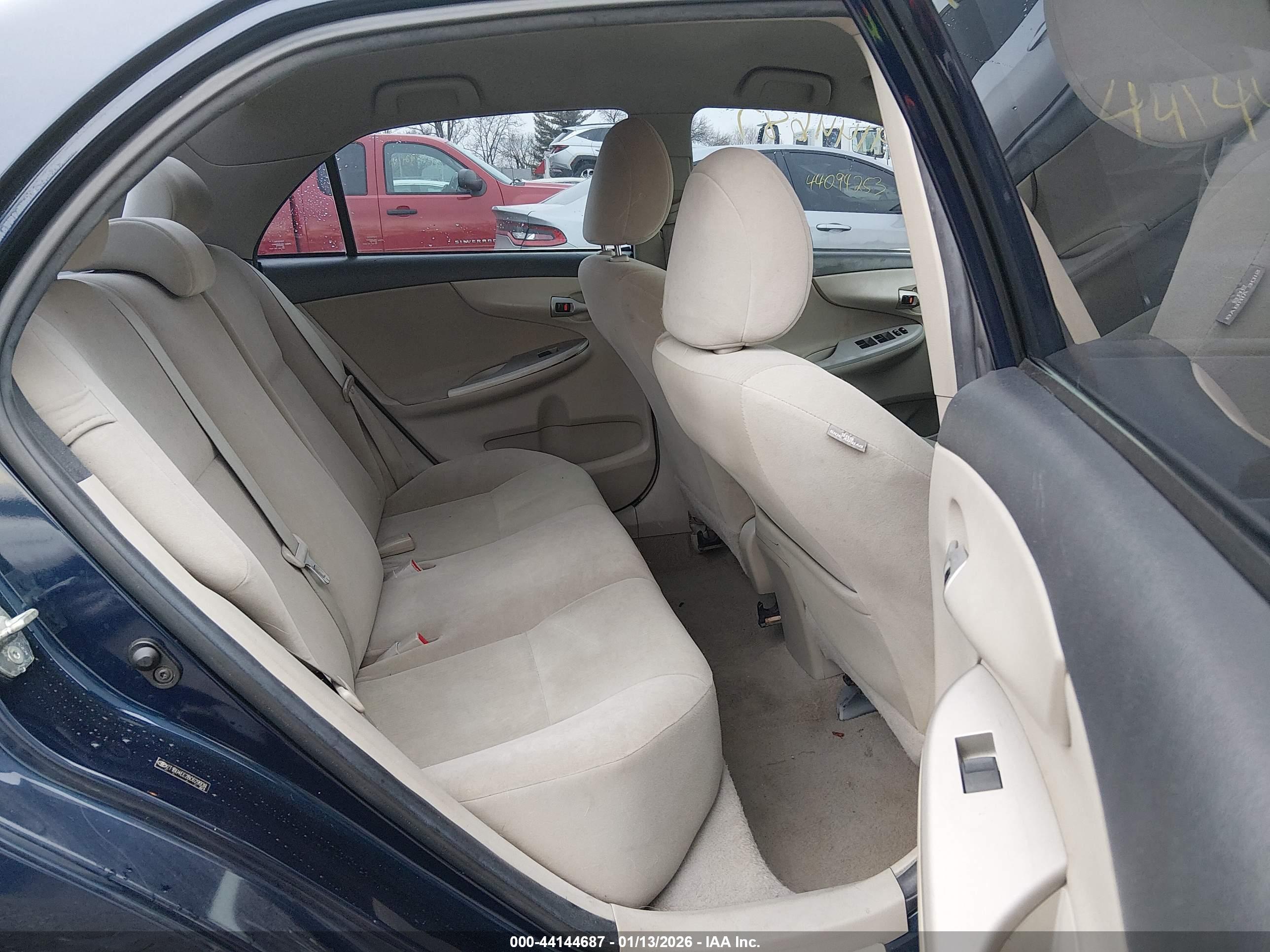 TOYOTA COROLLA image 8