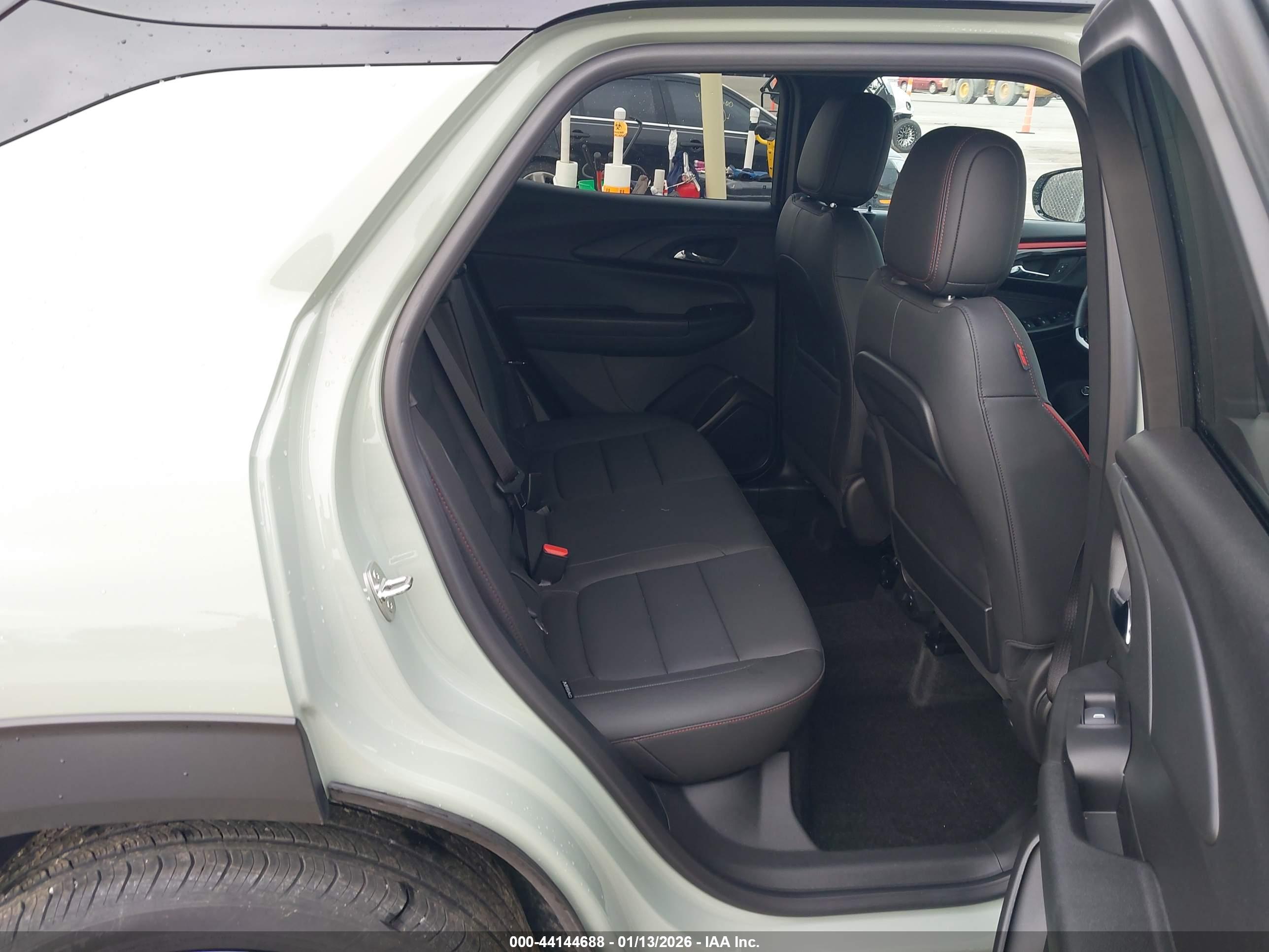 CHEVROLET TRAILBLAZER image 8