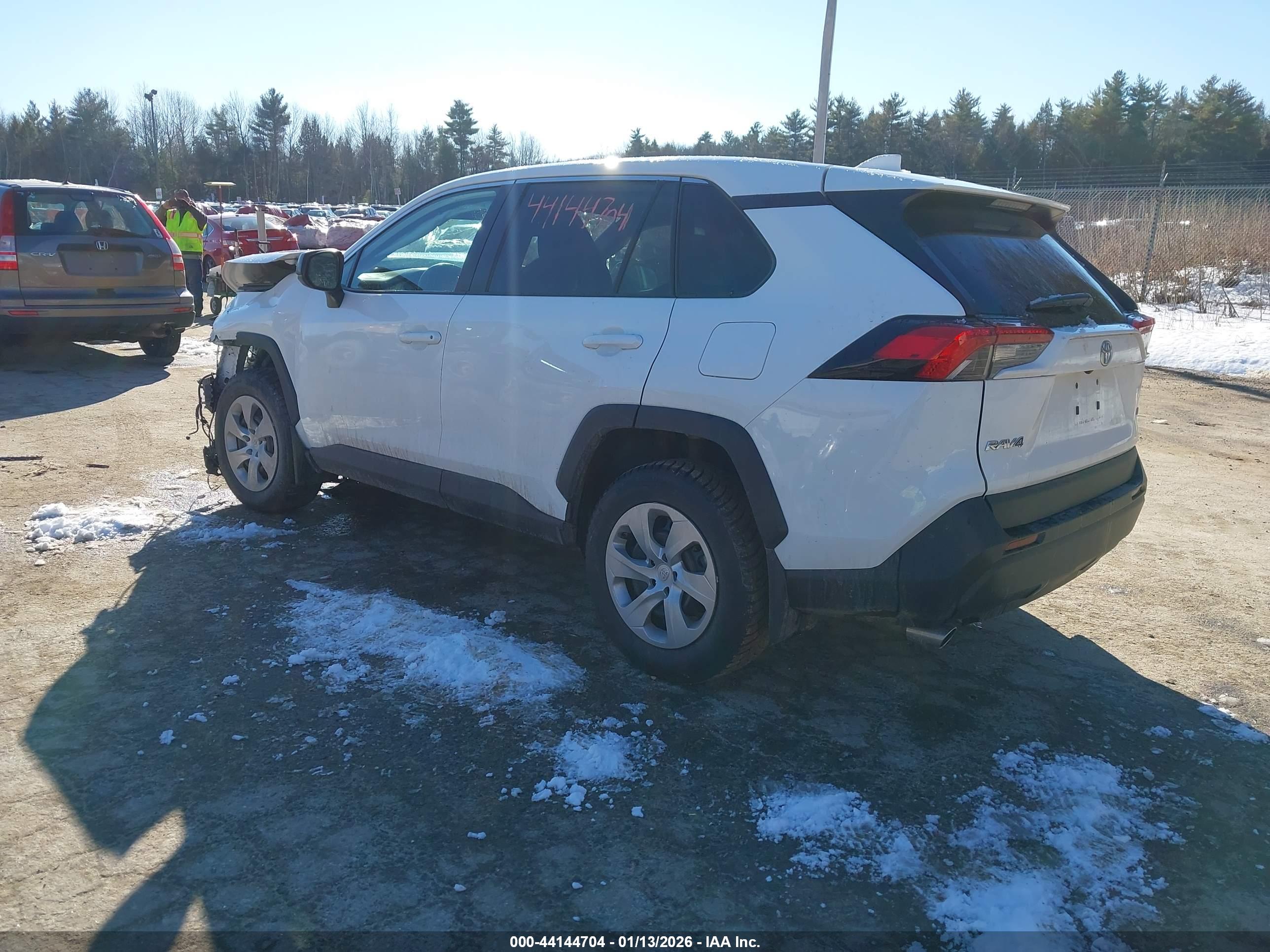 TOYOTA RAV4 image 3