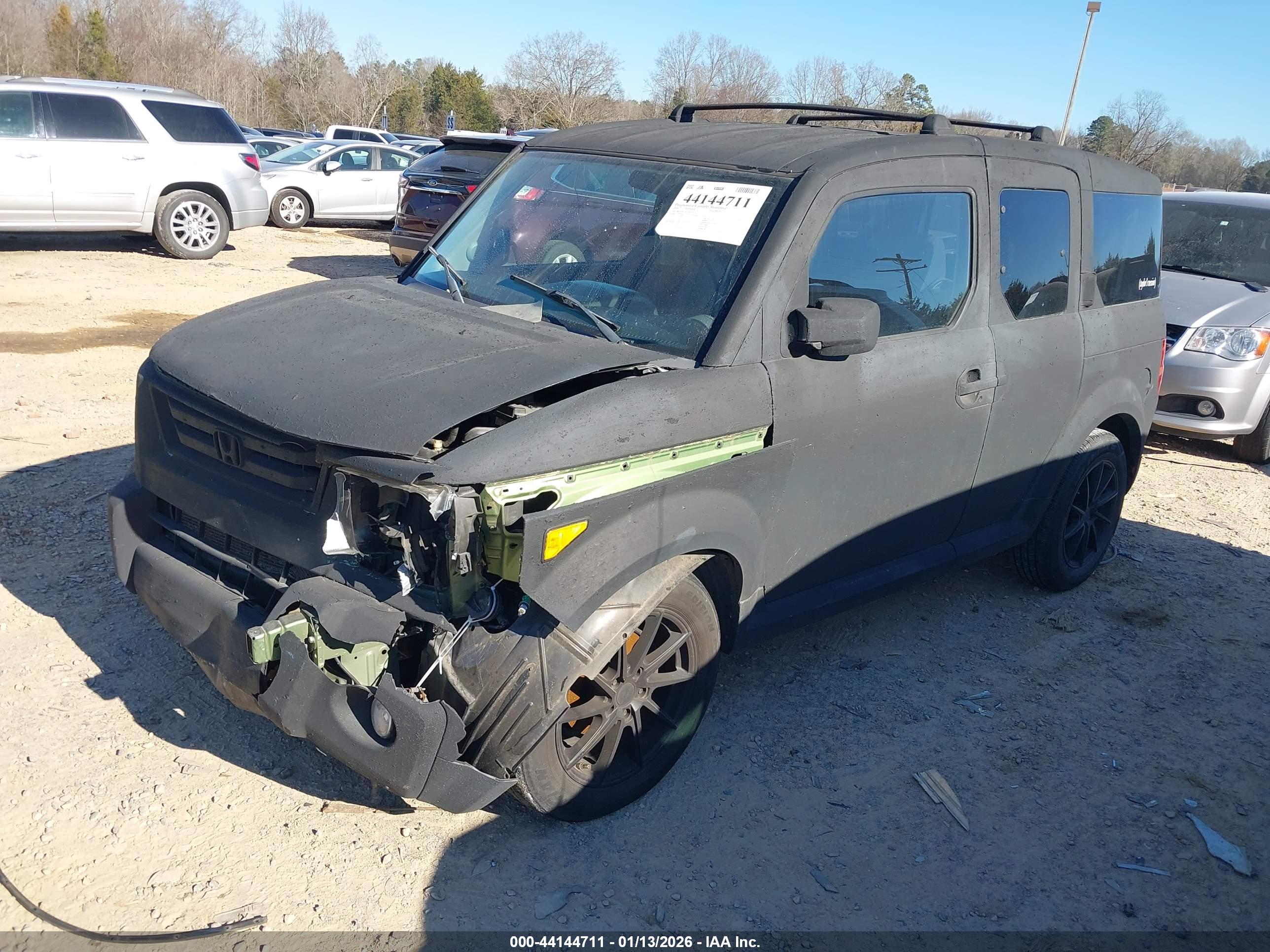 HONDA ELEMENT image 2