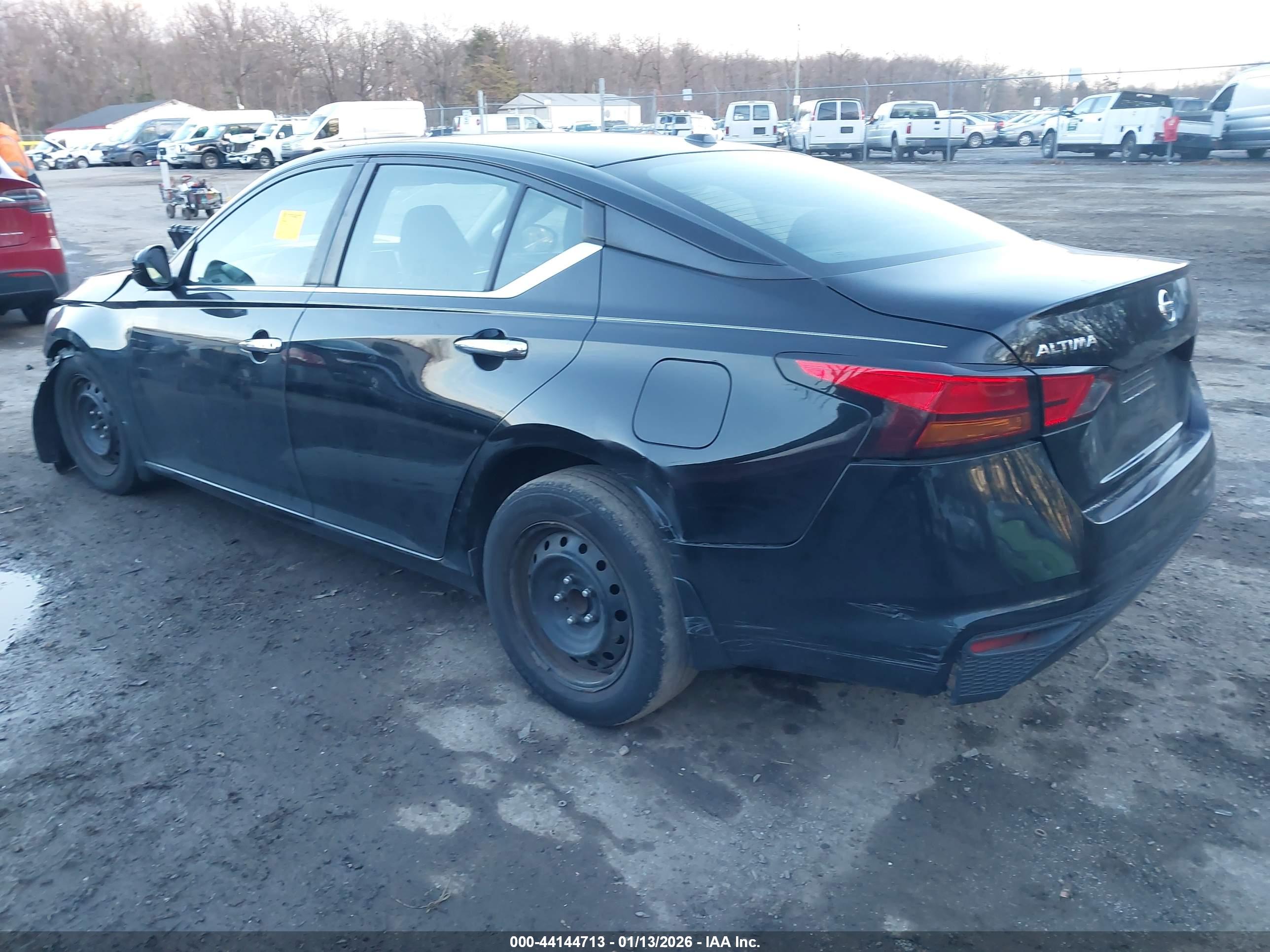 NISSAN ALTIMA image 3