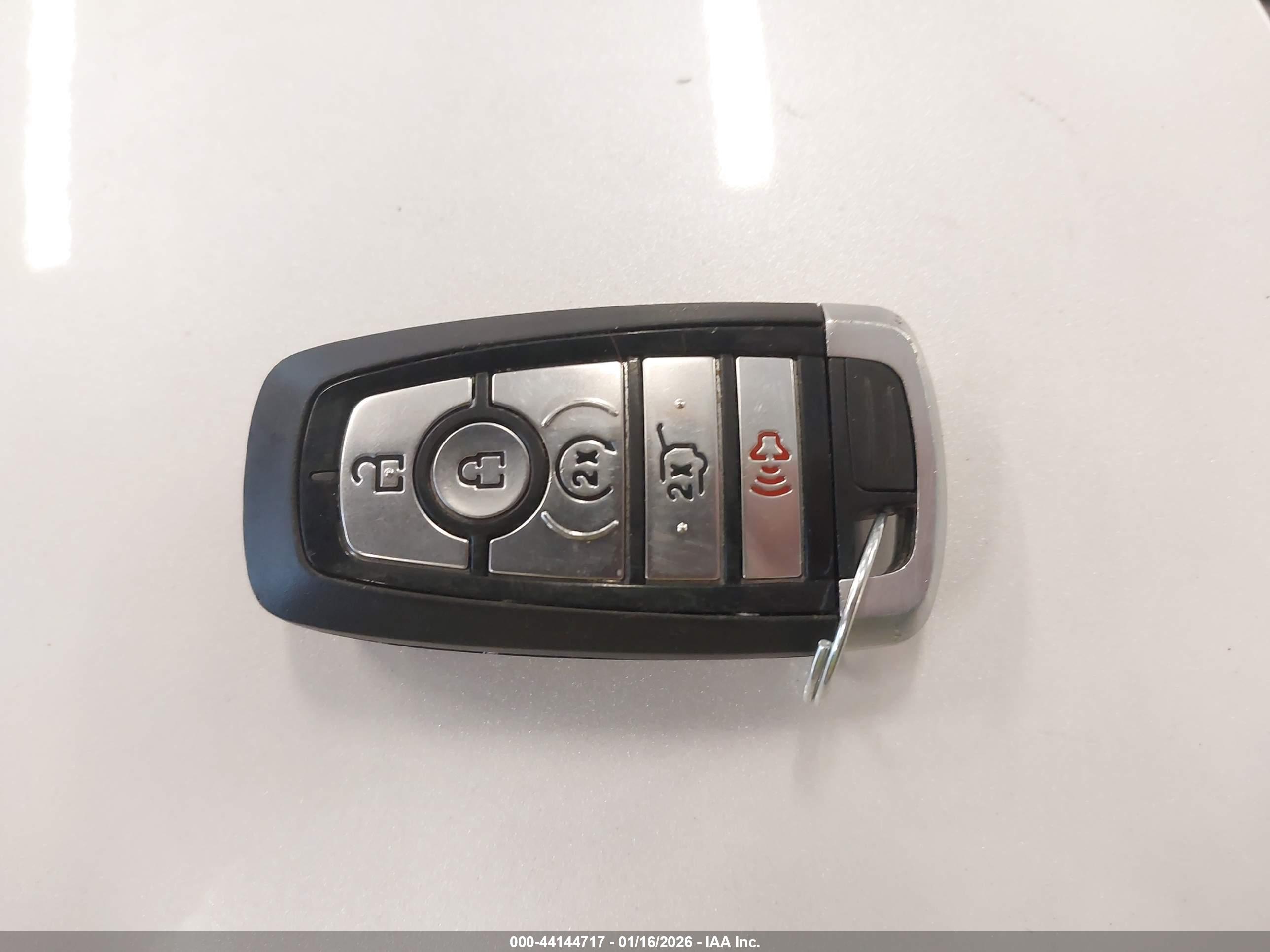 FORD EXPLORER image 11