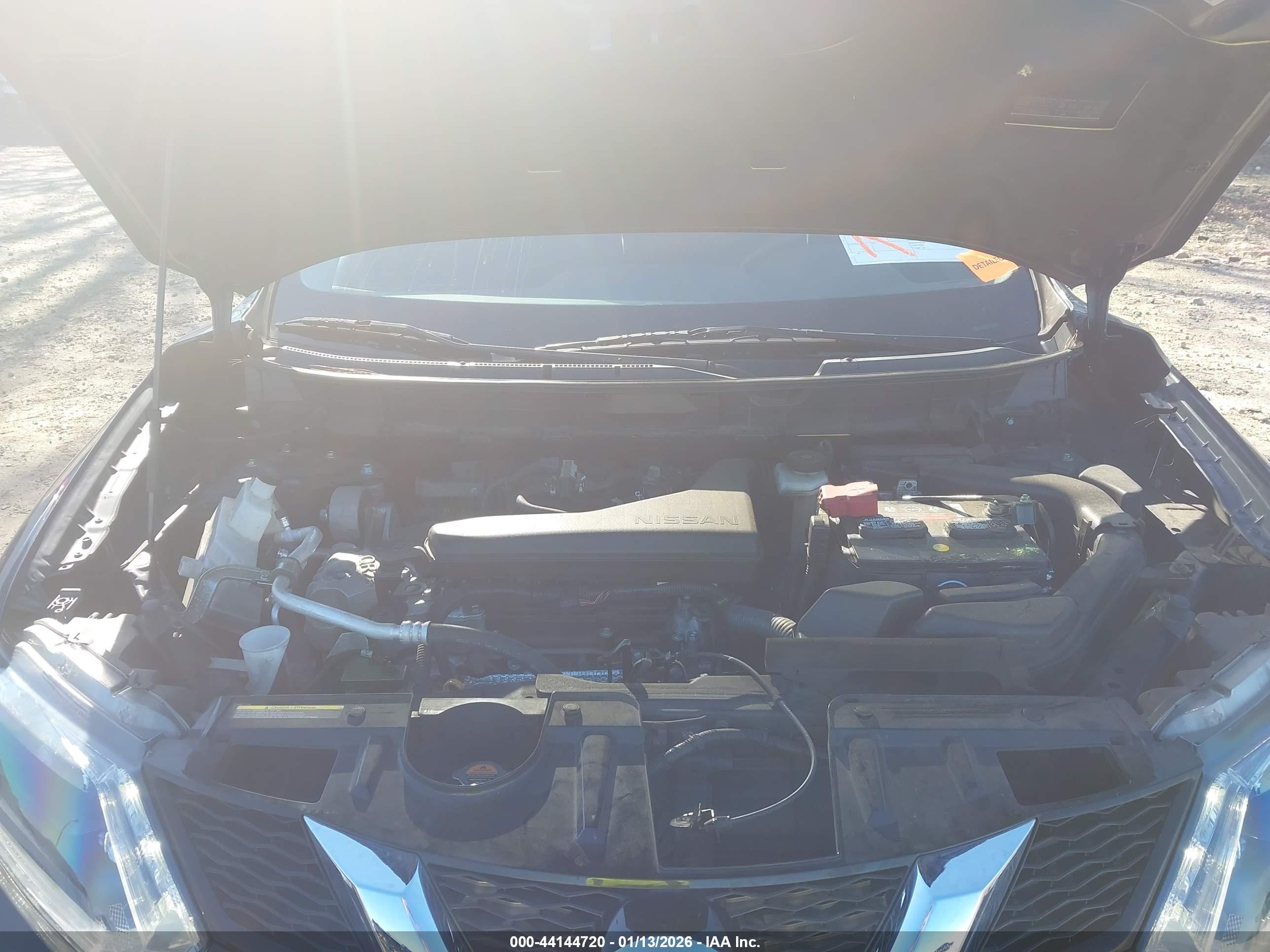 NISSAN ROGUE image 10