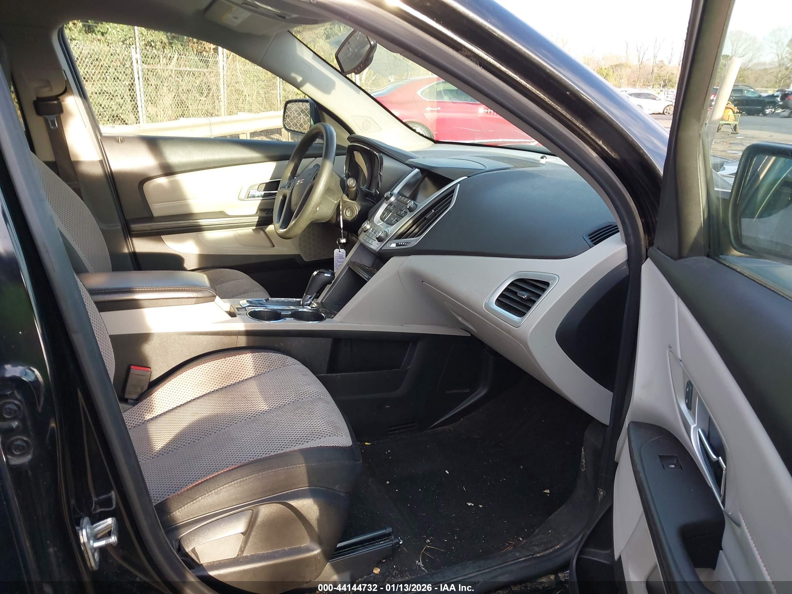 GMC TERRAIN image 5